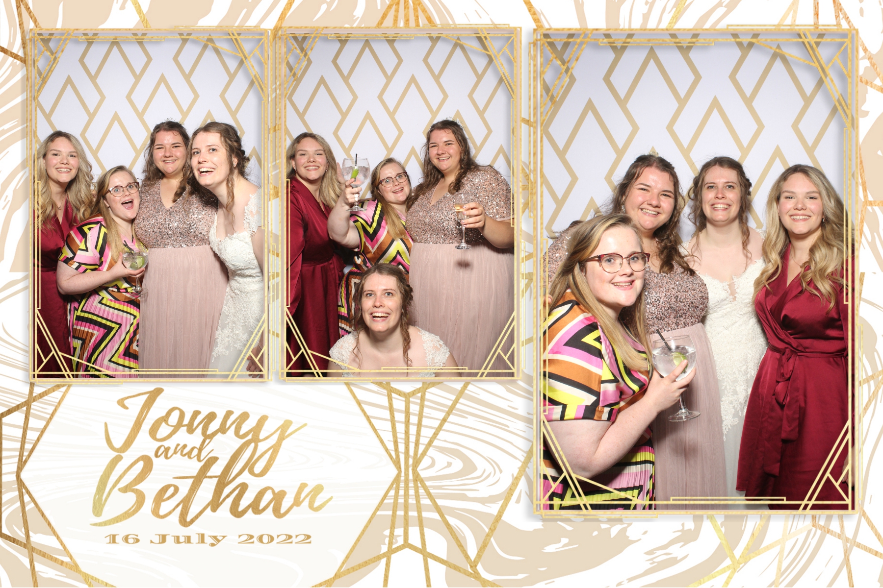 Jonny and Bethan | View more photos from the event at gallery.blissbooth.co.uk/u/BlissBooth/Jonny-and-Bethan