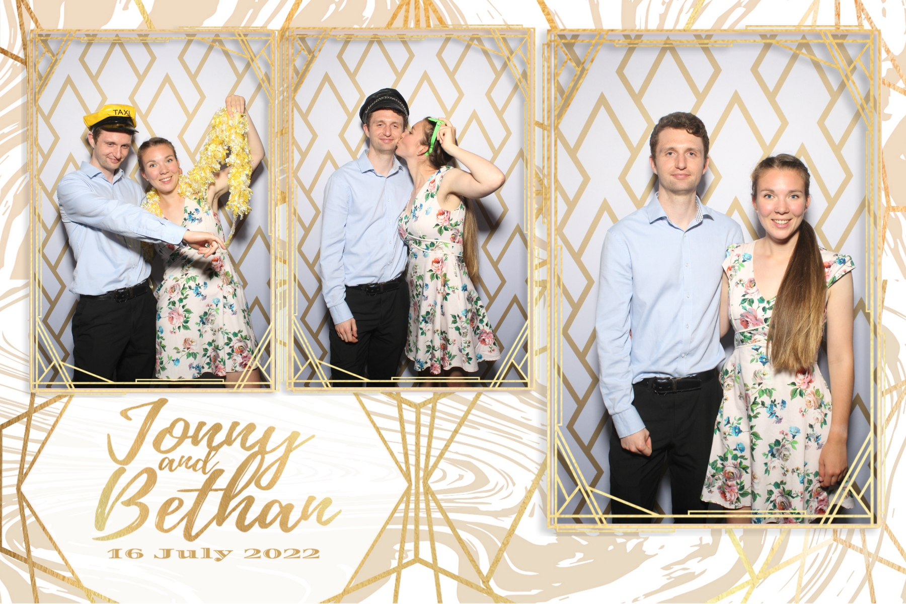 Jonny and Bethan | View more photos from the event at gallery.blissbooth.co.uk/u/BlissBooth/Jonny-and-Bethan