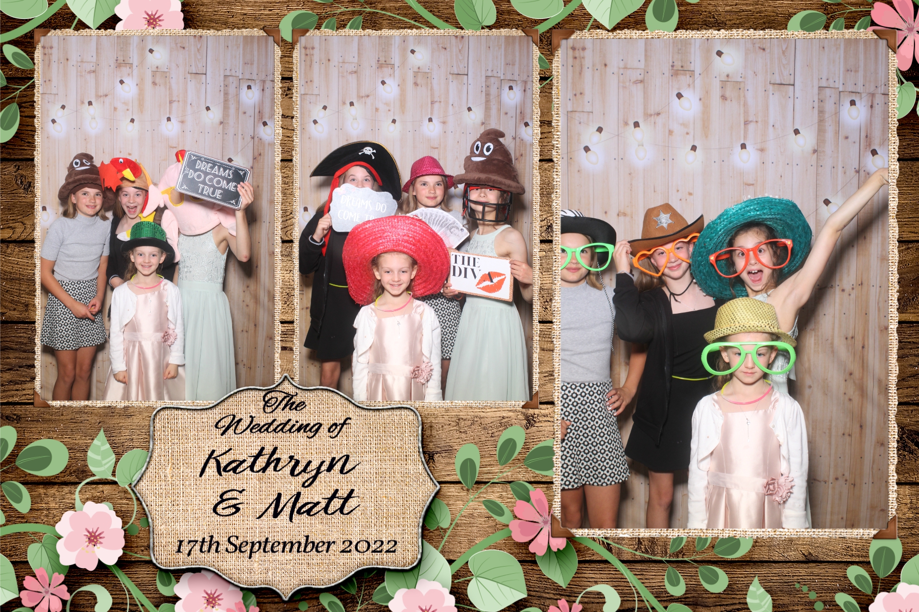 Kathryn and Matt | View more photos from the event at gallery.blissbooth.co.uk/u/BlissBooth/Kathryn-and-Matt