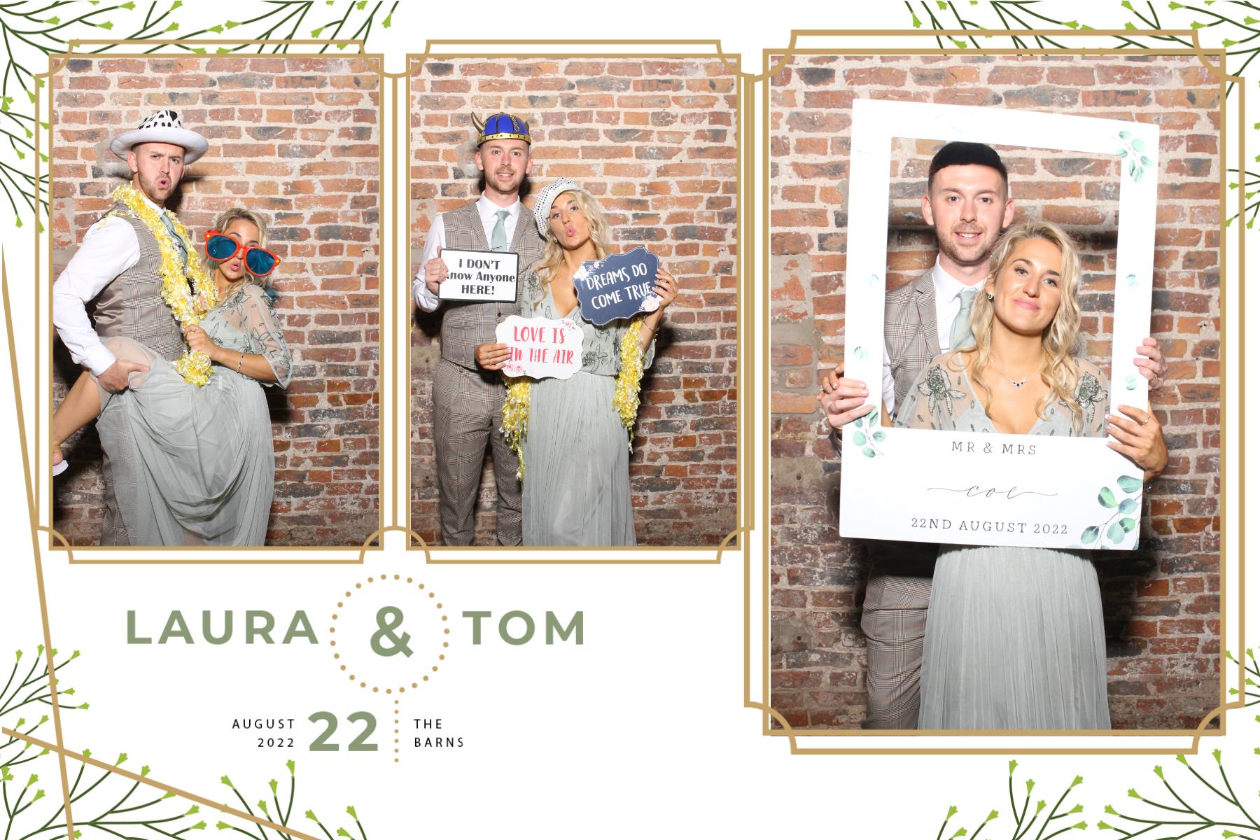 Laura and Tom | View more photos from the event at gallery.blissbooth.co.uk/u/BlissBooth/Laura-and-Tom-0
