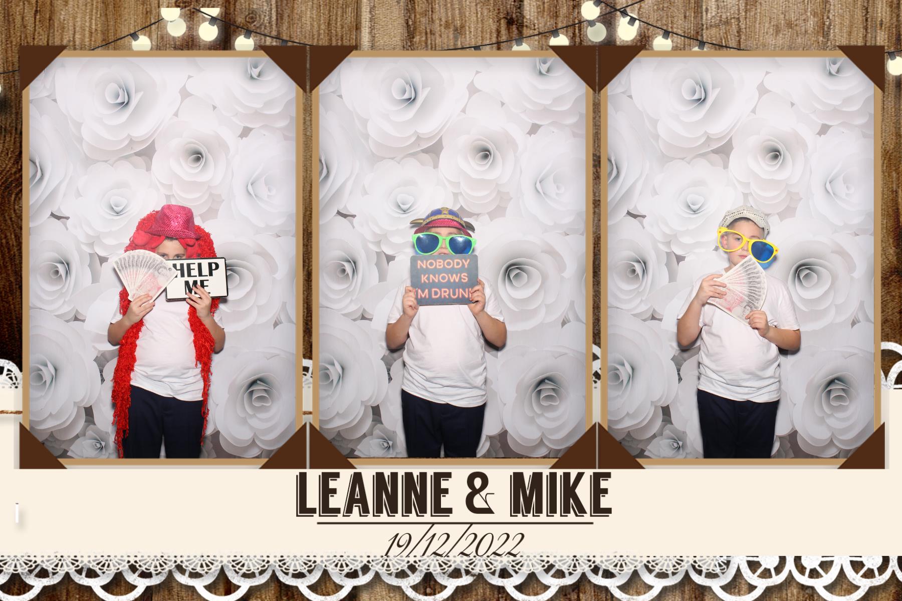 Leanne & Mike's wedding | View more photos from the event at gallery.blissbooth.co.uk/u/BlissBooth/Leanne-Mikes-wedding