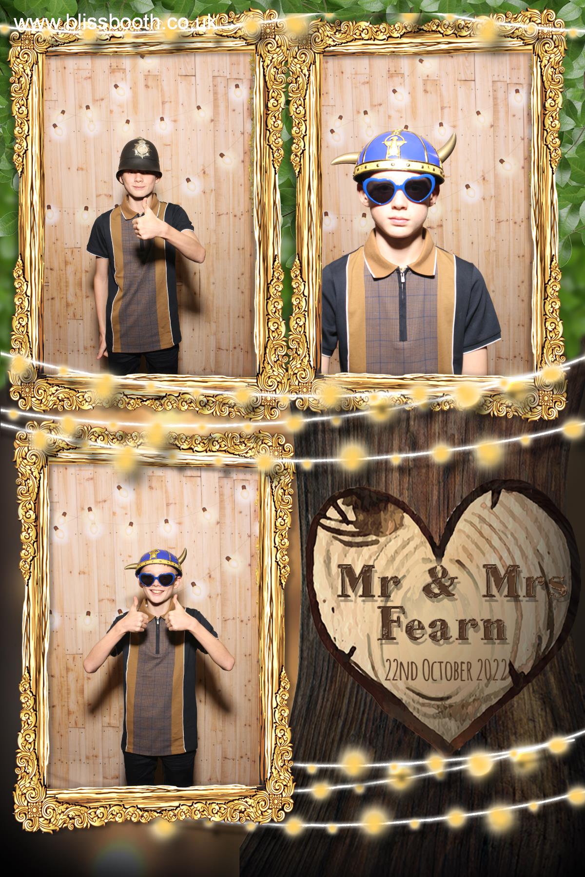 Mr and Mrs Fearn | View more photos from the event at gallery.blissbooth.co.uk/u/BlissBooth/Mr-and-Mrs-Fearn