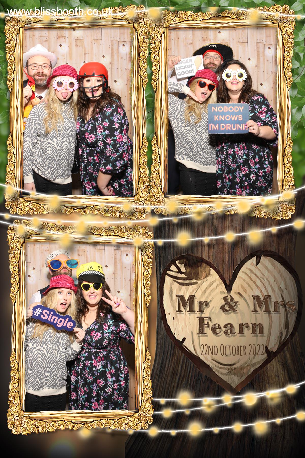 Mr and Mrs Fearn | View more photos from the event at gallery.blissbooth.co.uk/u/BlissBooth/Mr-and-Mrs-Fearn