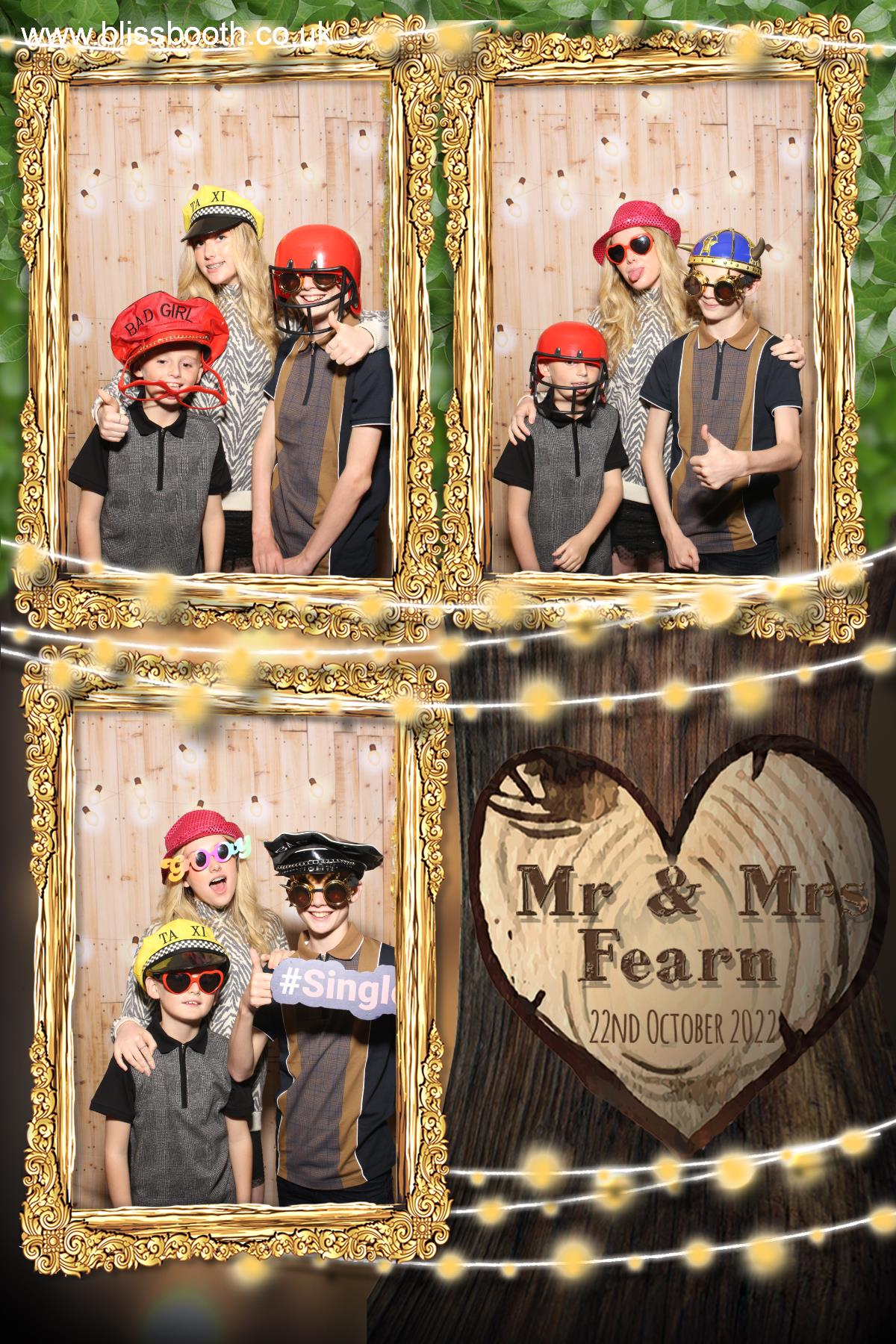 Mr and Mrs Fearn | View more photos from the event at gallery.blissbooth.co.uk/u/BlissBooth/Mr-and-Mrs-Fearn