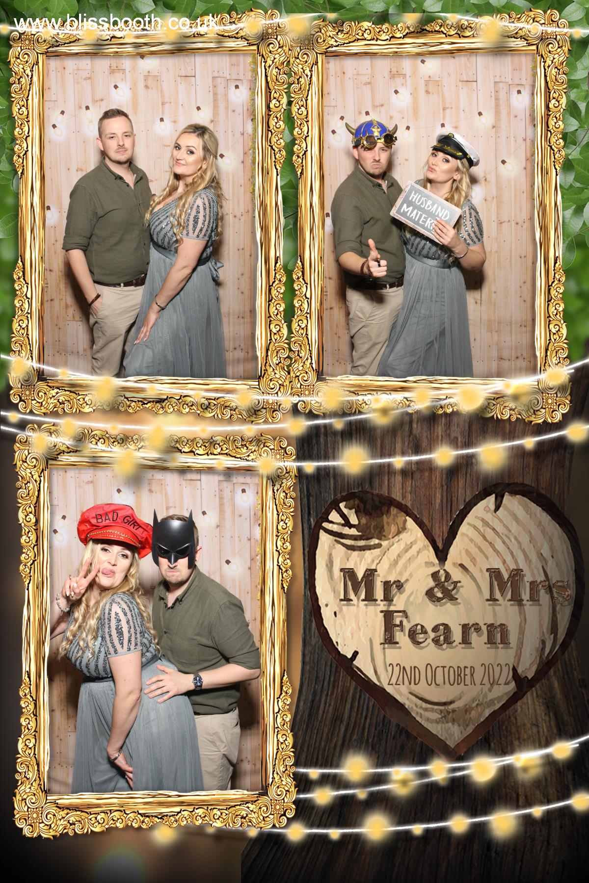Mr and Mrs Fearn | View more photos from the event at gallery.blissbooth.co.uk/u/BlissBooth/Mr-and-Mrs-Fearn