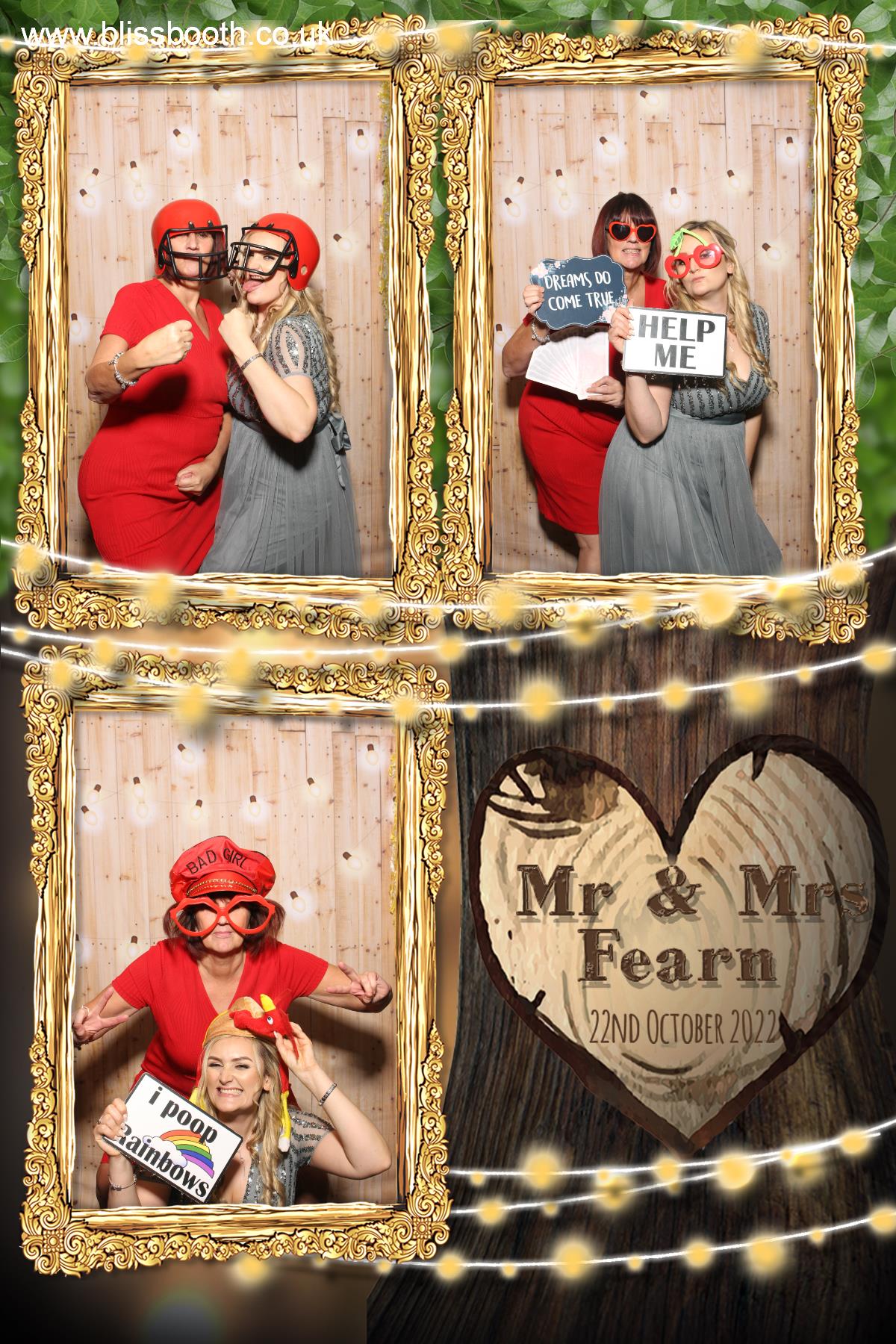 Mr and Mrs Fearn | View more photos from the event at gallery.blissbooth.co.uk/u/BlissBooth/Mr-and-Mrs-Fearn