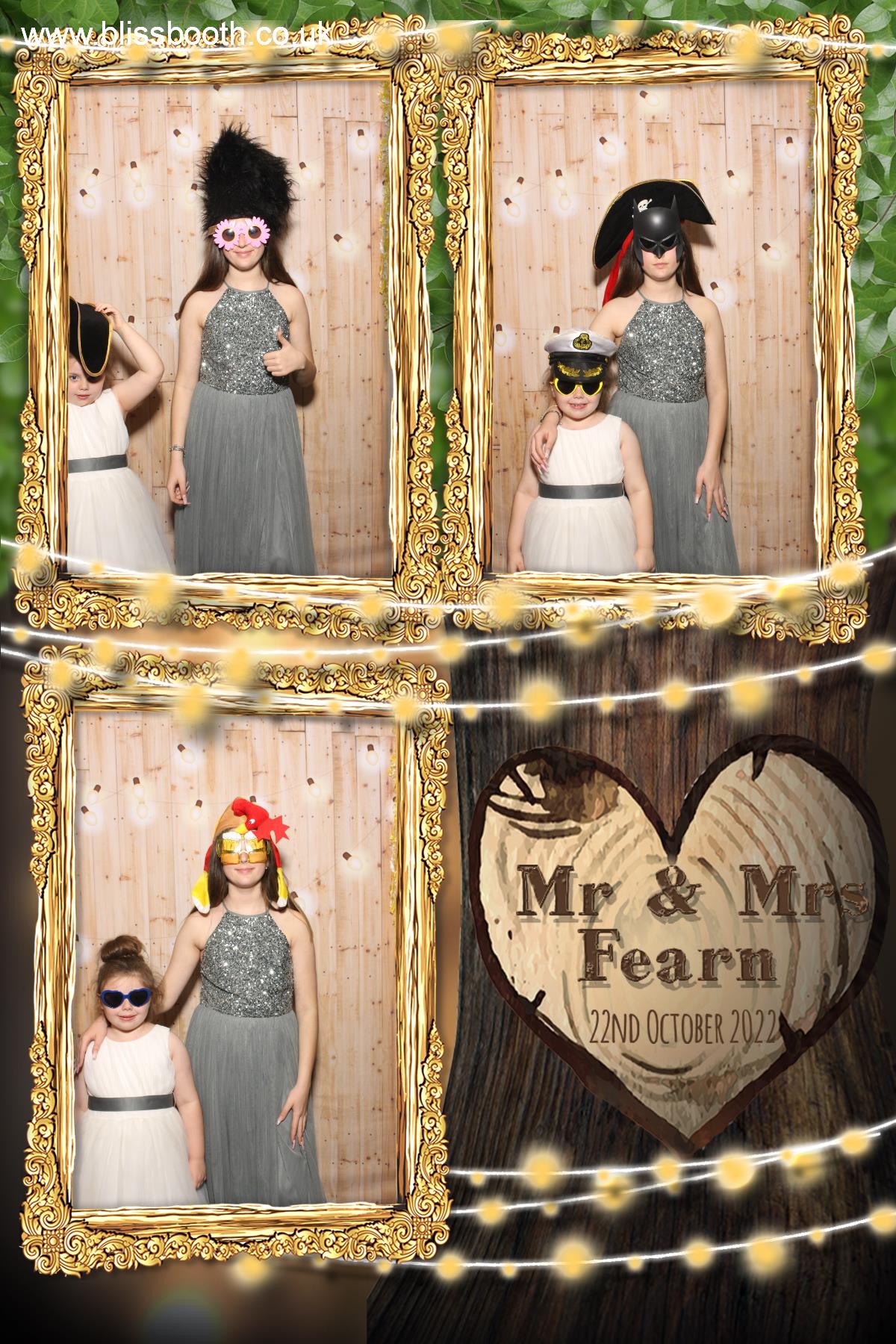 Mr and Mrs Fearn | View more photos from the event at gallery.blissbooth.co.uk/u/BlissBooth/Mr-and-Mrs-Fearn