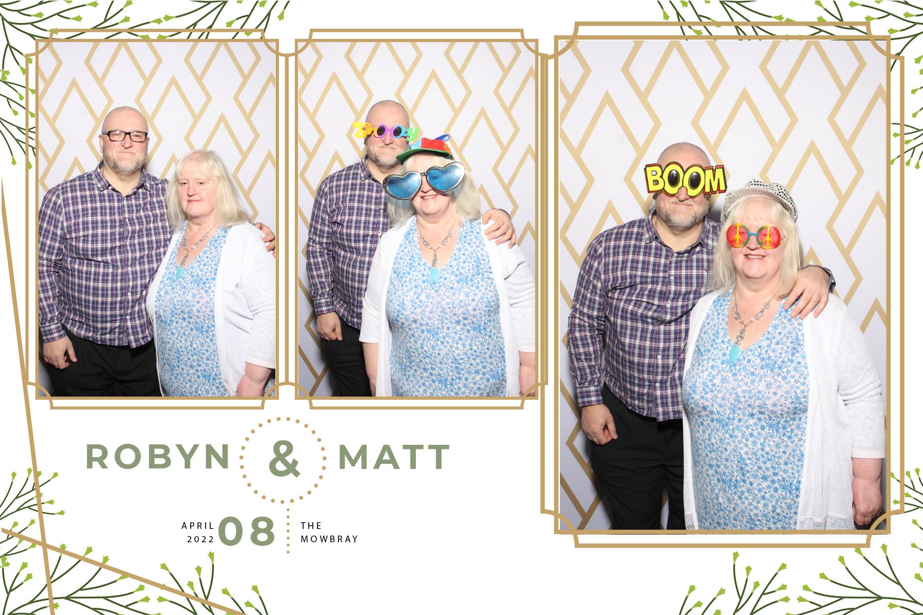 Robyn and Matt | View more photos from the event at gallery.blissbooth.co.uk/u/BlissBooth/Robyn-and-Matt