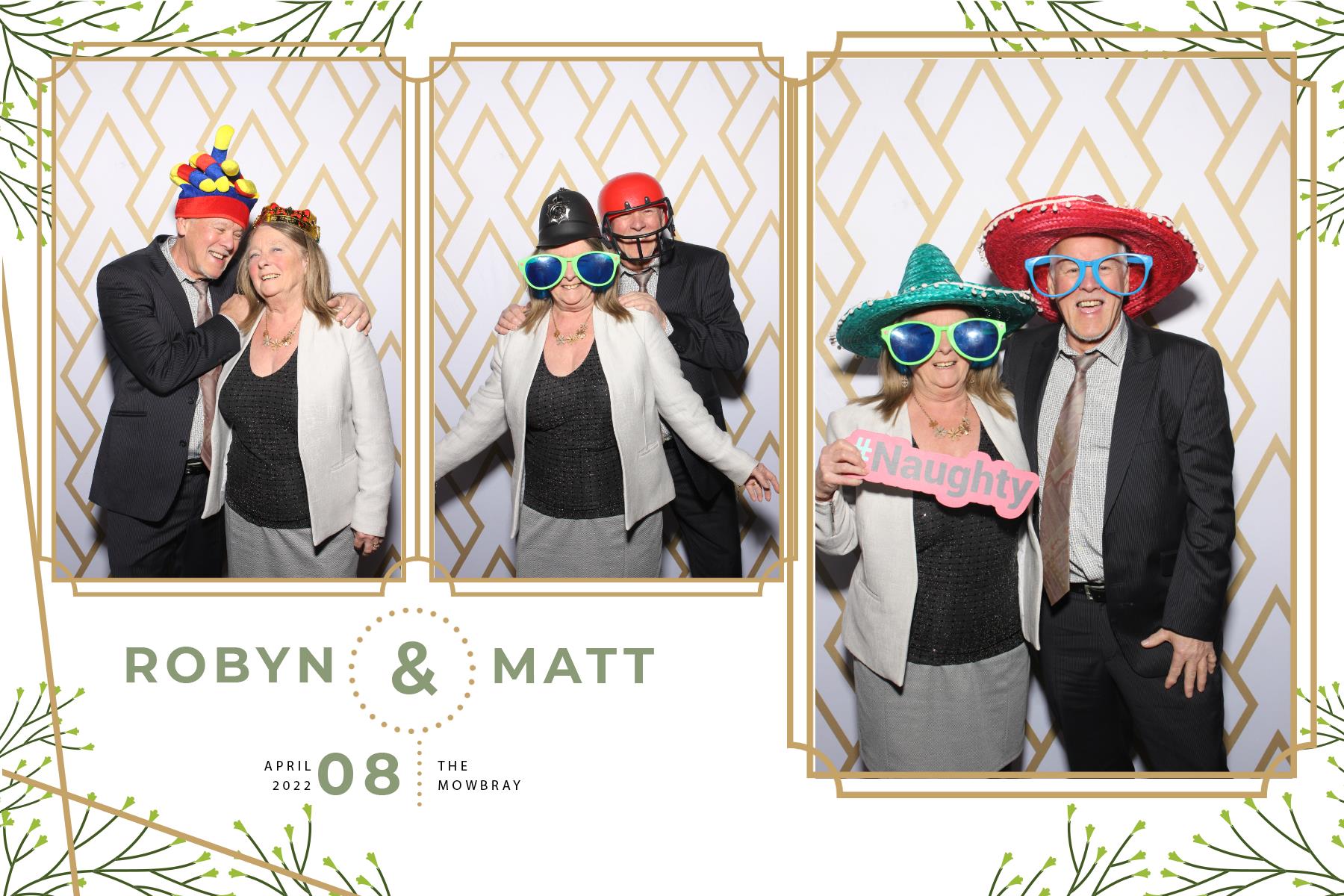 Robyn and Matt | View more photos from the event at gallery.blissbooth.co.uk/u/BlissBooth/Robyn-and-Matt