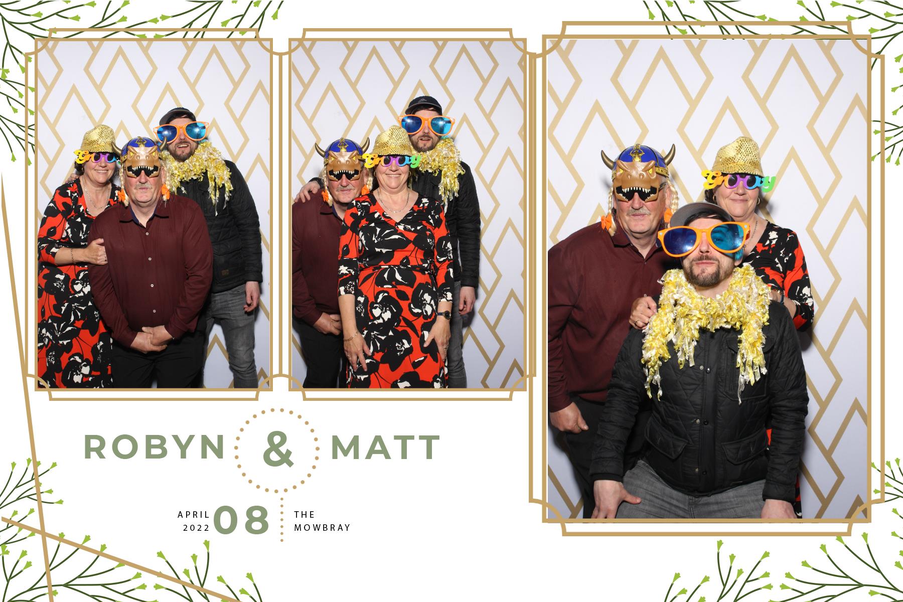Robyn and Matt | View more photos from the event at gallery.blissbooth.co.uk/u/BlissBooth/Robyn-and-Matt
