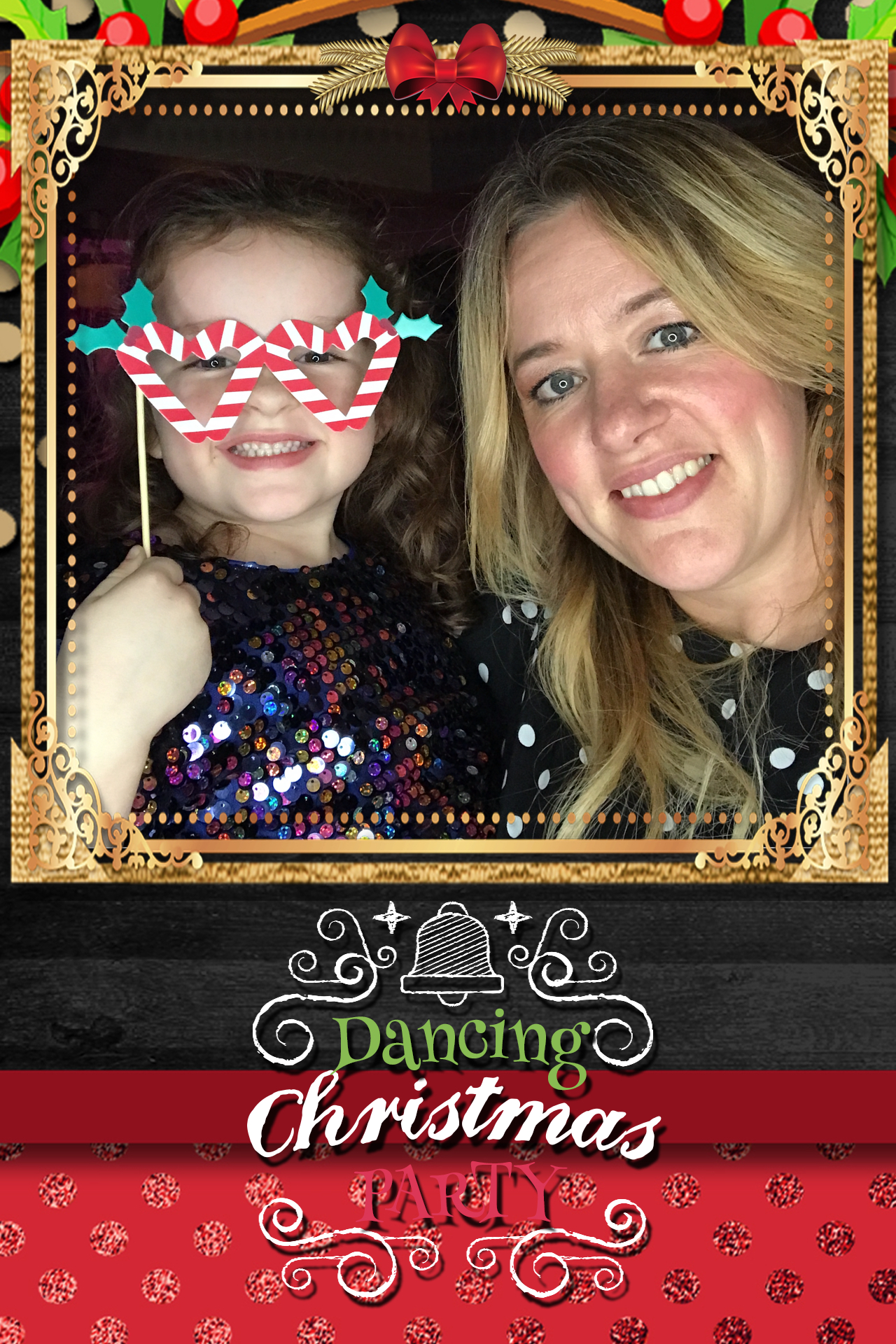 Susans Dance Studio Christmas Party | View more photos from the event at gallery.blissbooth.co.uk/u/BlissBooth/Susans-Dance-Studio-Christmas-Party