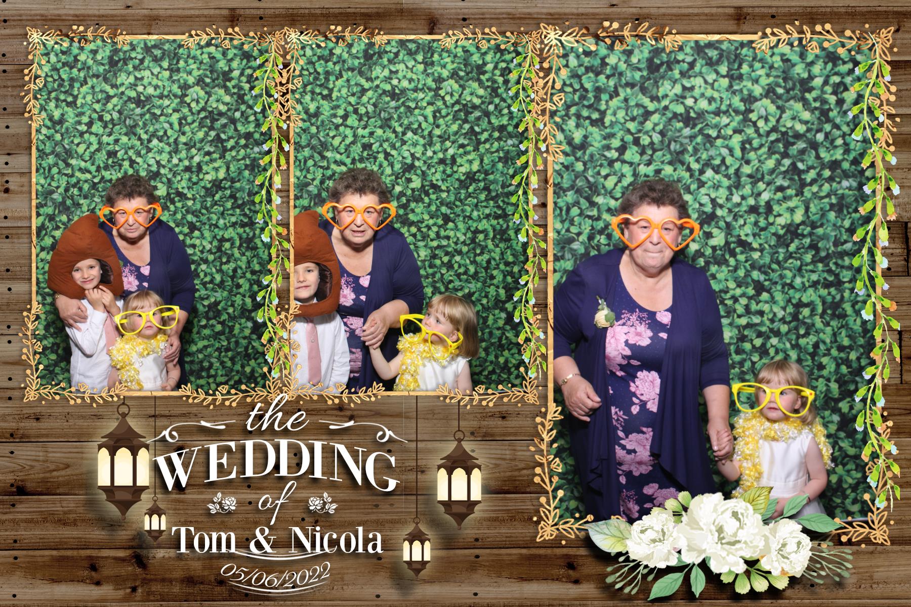 Tom and Nicola | View more photos from the event at gallery.blissbooth.co.uk/u/BlissBooth/Tom-and-Nicola