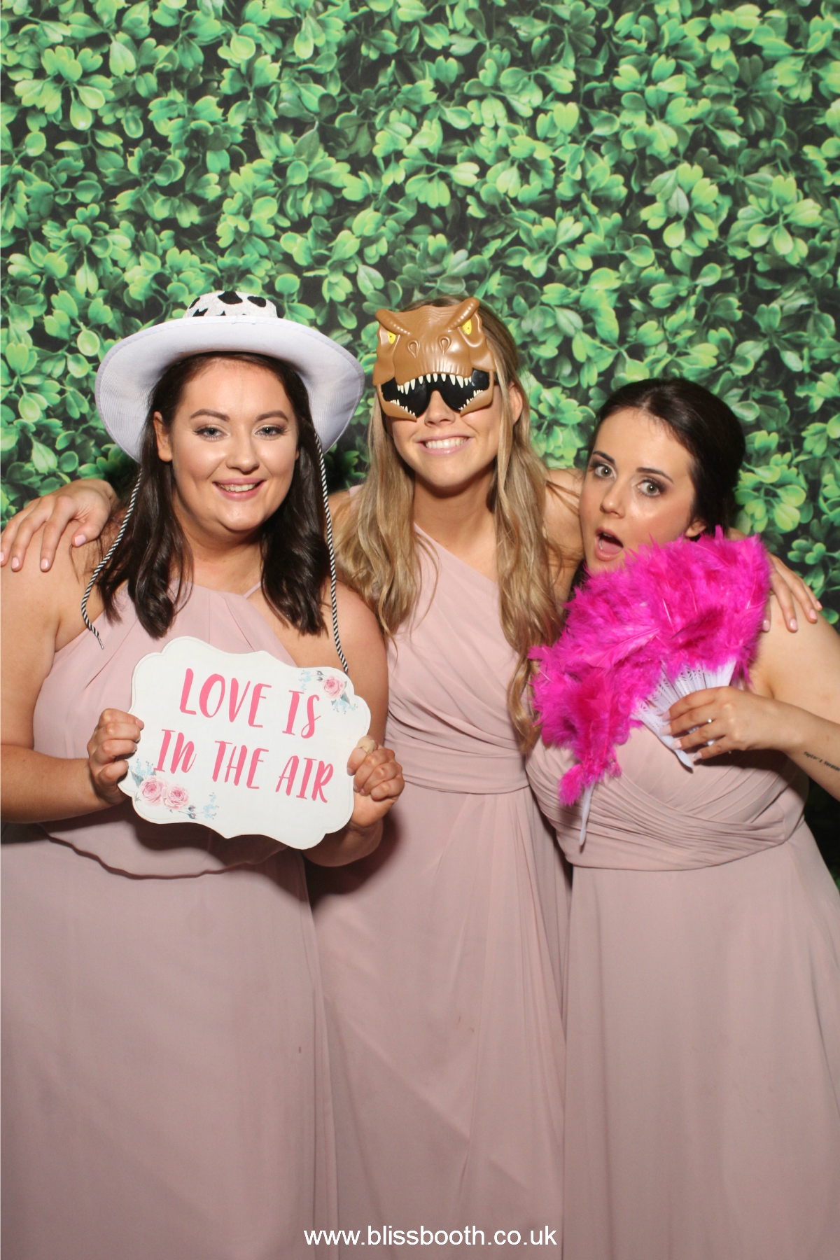 Zoe & Jamie | View more photos from the event at gallery.blissbooth.co.uk/u/BlissBooth/Zoe-Jamie