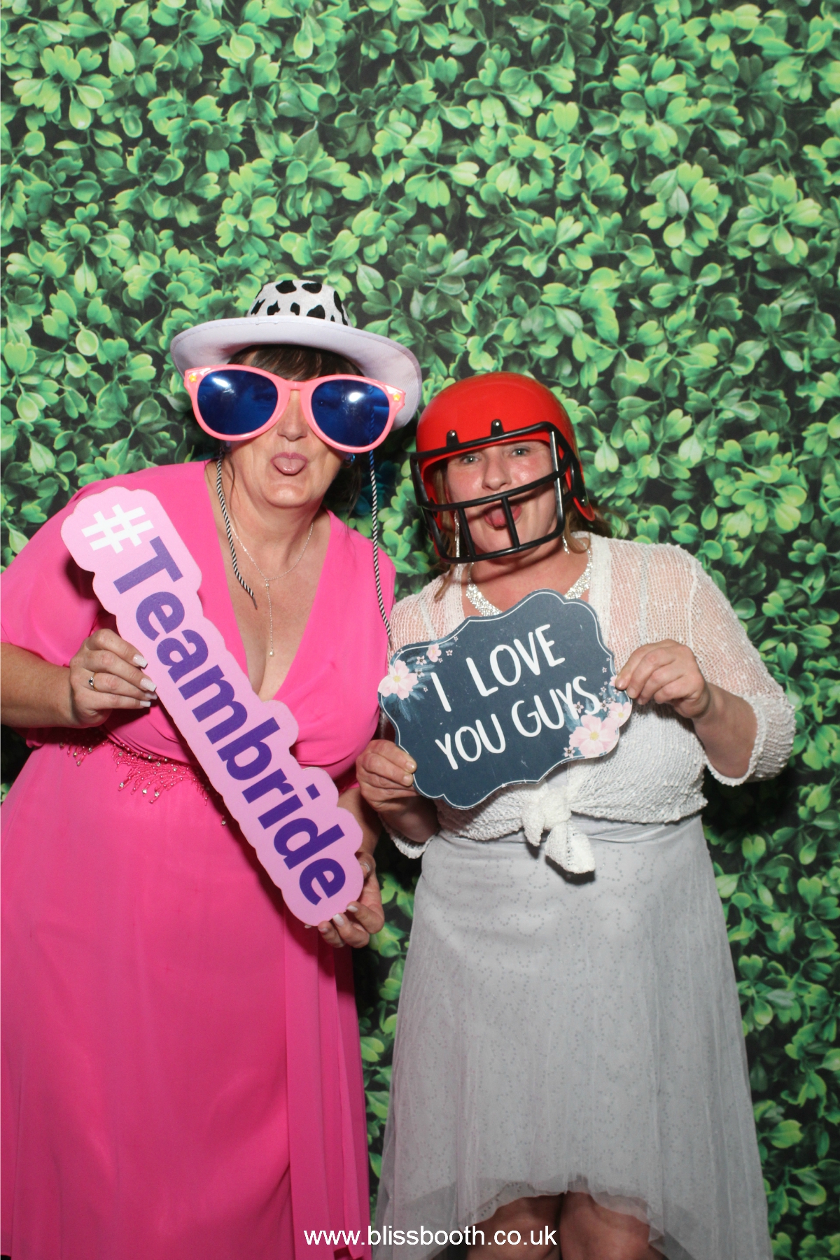 Zoe & Jamie | View more photos from the event at gallery.blissbooth.co.uk/u/BlissBooth/Zoe-Jamie