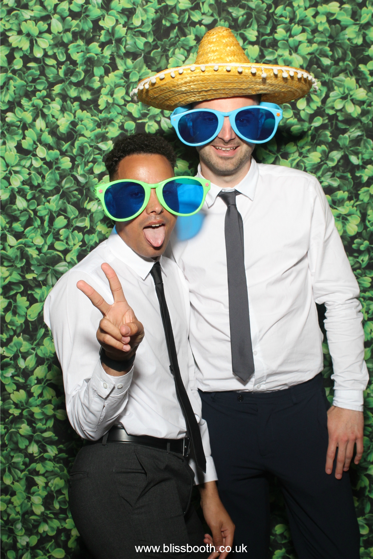 Zoe & Jamie | View more photos from the event at gallery.blissbooth.co.uk/u/BlissBooth/Zoe-Jamie