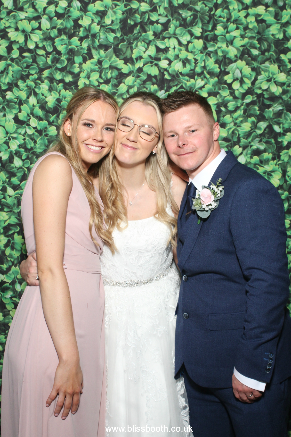 Zoe & Jamie | View more photos from the event at gallery.blissbooth.co.uk/u/BlissBooth/Zoe-Jamie