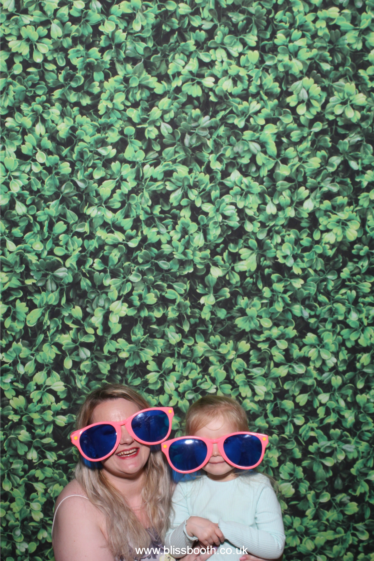 Zoe & Jamie | View more photos from the event at gallery.blissbooth.co.uk/u/BlissBooth/Zoe-Jamie