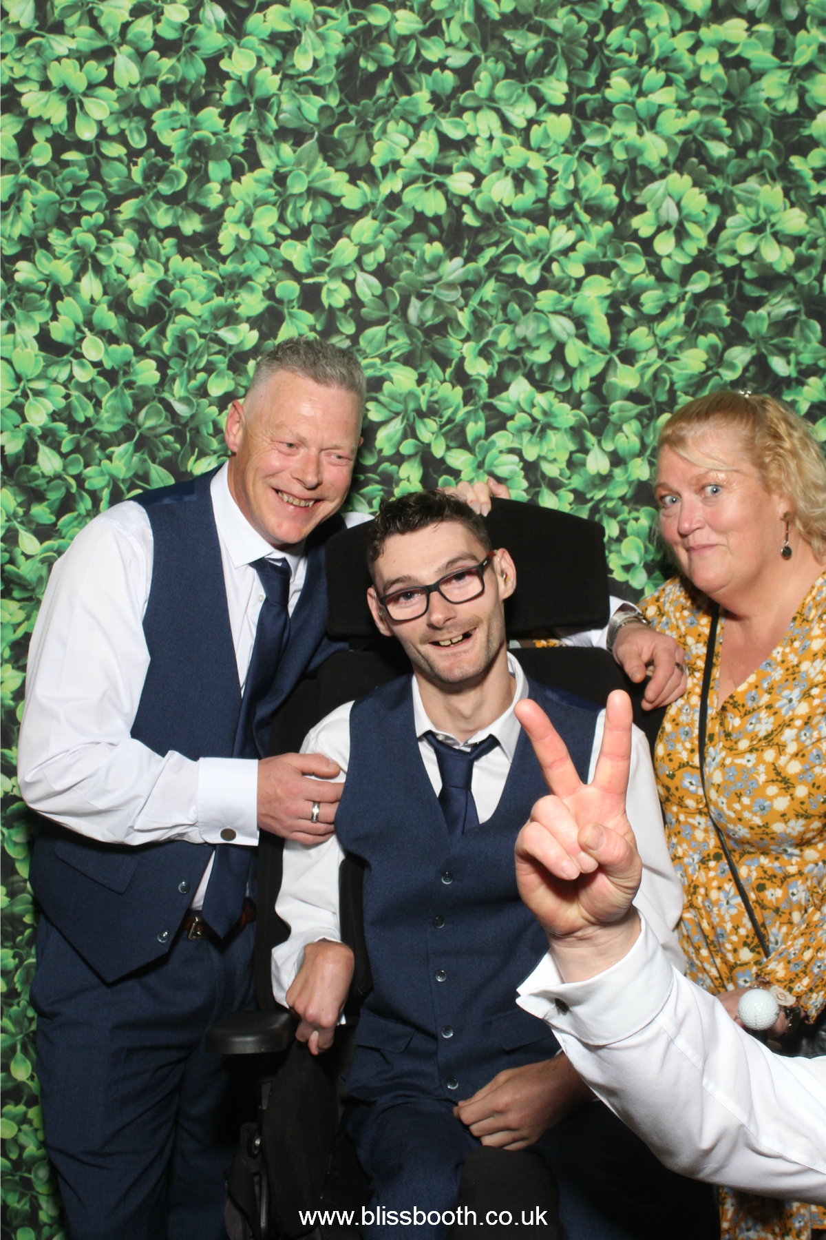 Zoe & Jamie | View more photos from the event at gallery.blissbooth.co.uk/u/BlissBooth/Zoe-Jamie