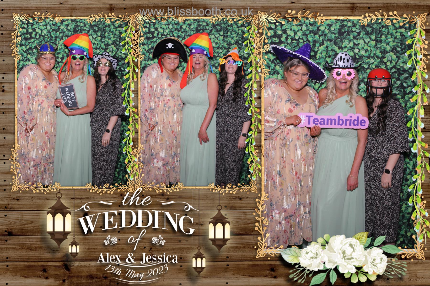 Alex & Jessica | View more photos from the event at gallery.blissbooth.co.uk/u/BlissBooth/Alex-Jessica