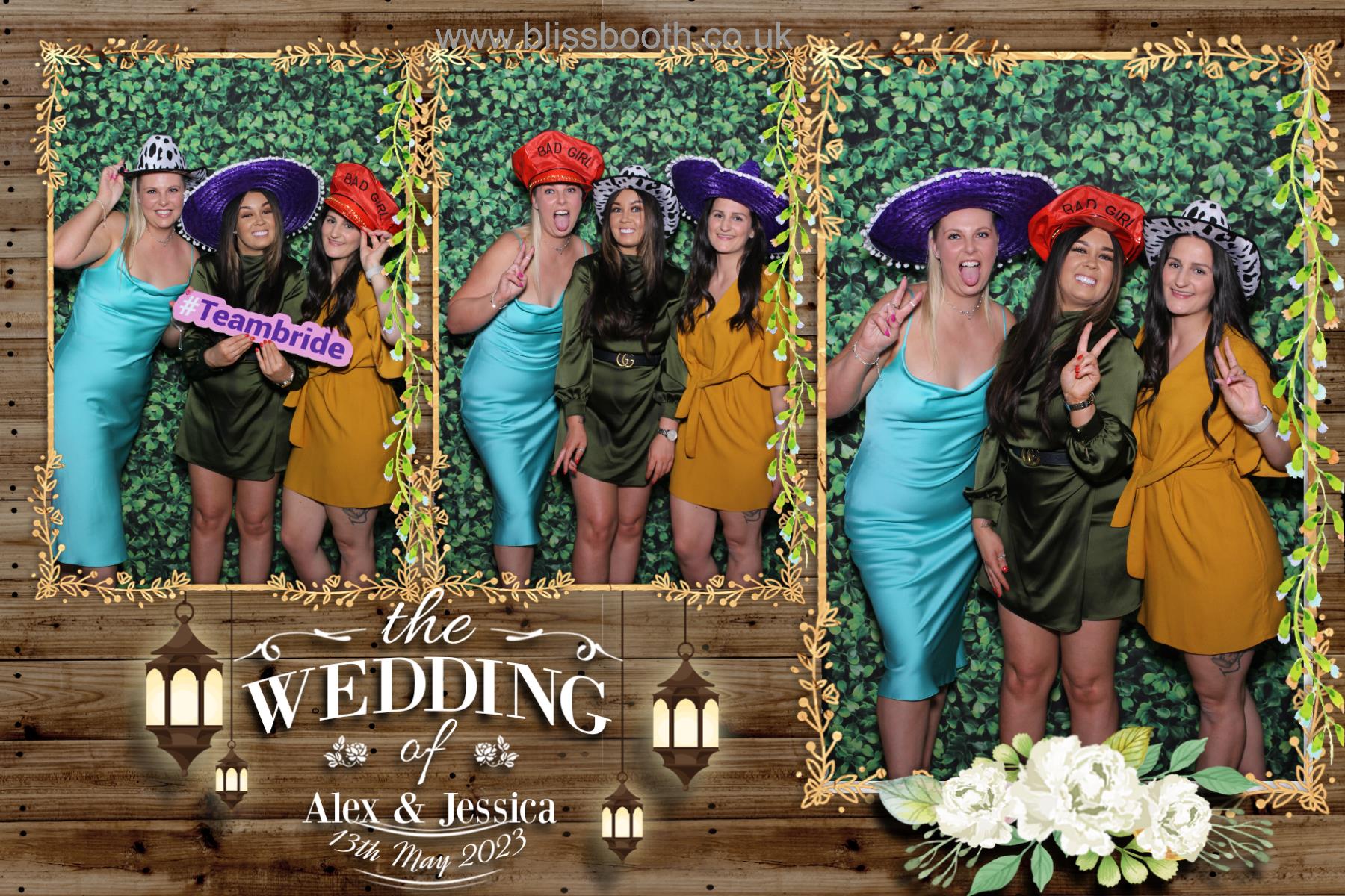 Alex & Jessica | View more photos from the event at gallery.blissbooth.co.uk/u/BlissBooth/Alex-Jessica