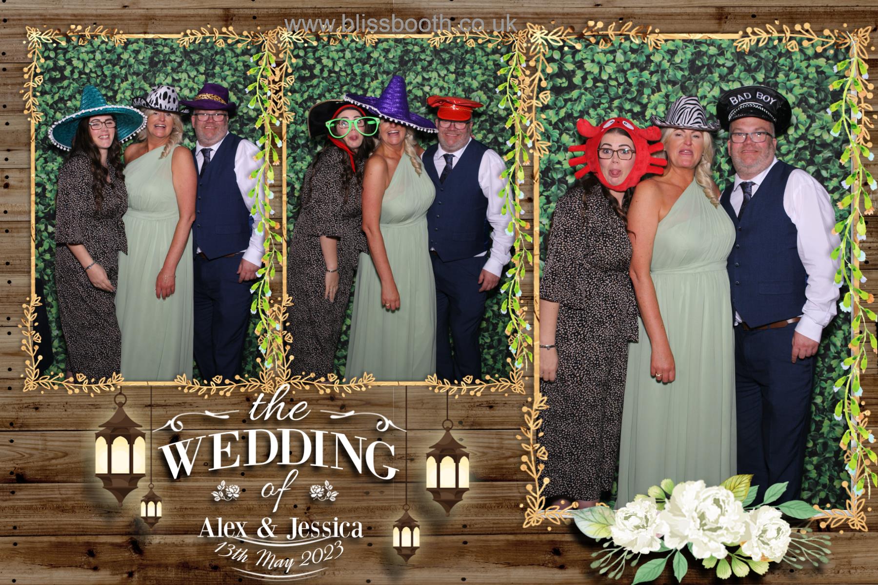 Alex & Jessica | View more photos from the event at gallery.blissbooth.co.uk/u/BlissBooth/Alex-Jessica