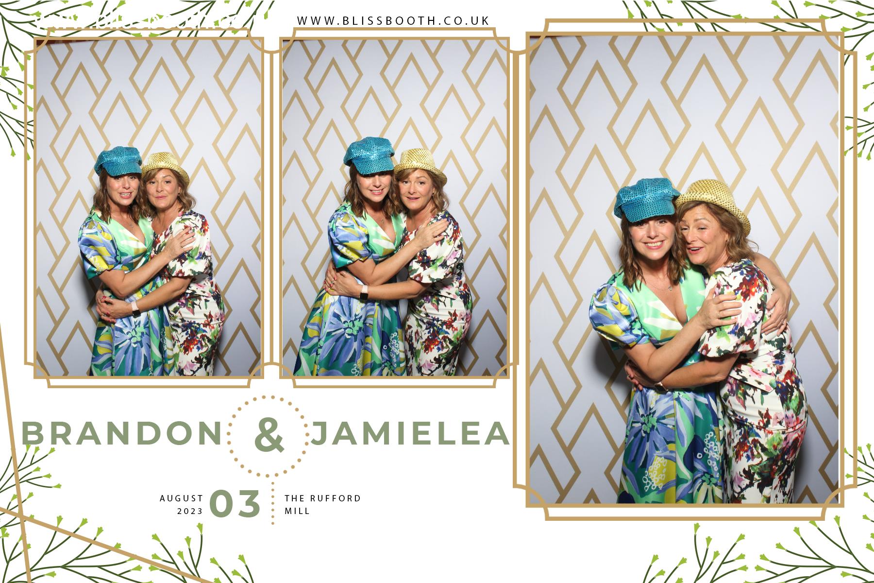 Brandon and Jamielea | View more photos from the event at gallery.blissbooth.co.uk/u/BlissBooth/Brandon-and-Jamielea
