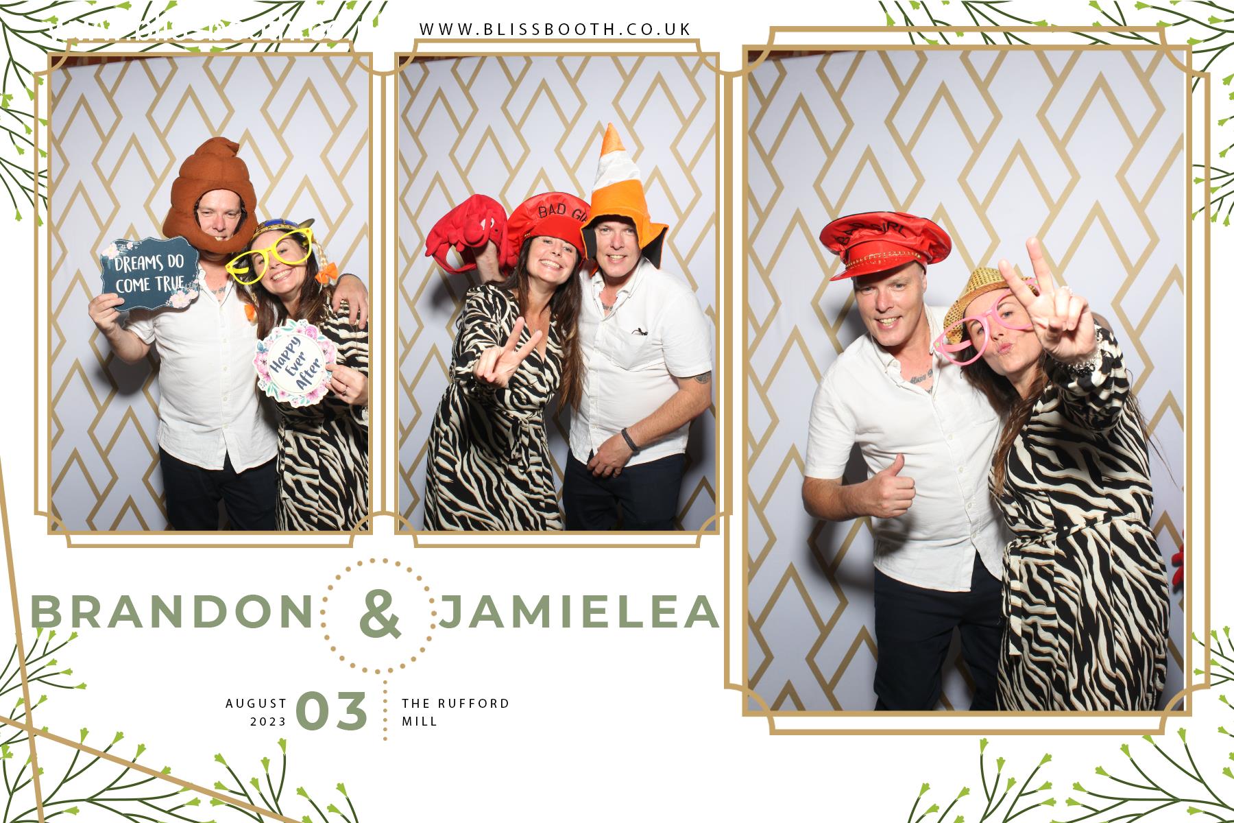 Brandon and Jamielea | View more photos from the event at gallery.blissbooth.co.uk/u/BlissBooth/Brandon-and-Jamielea
