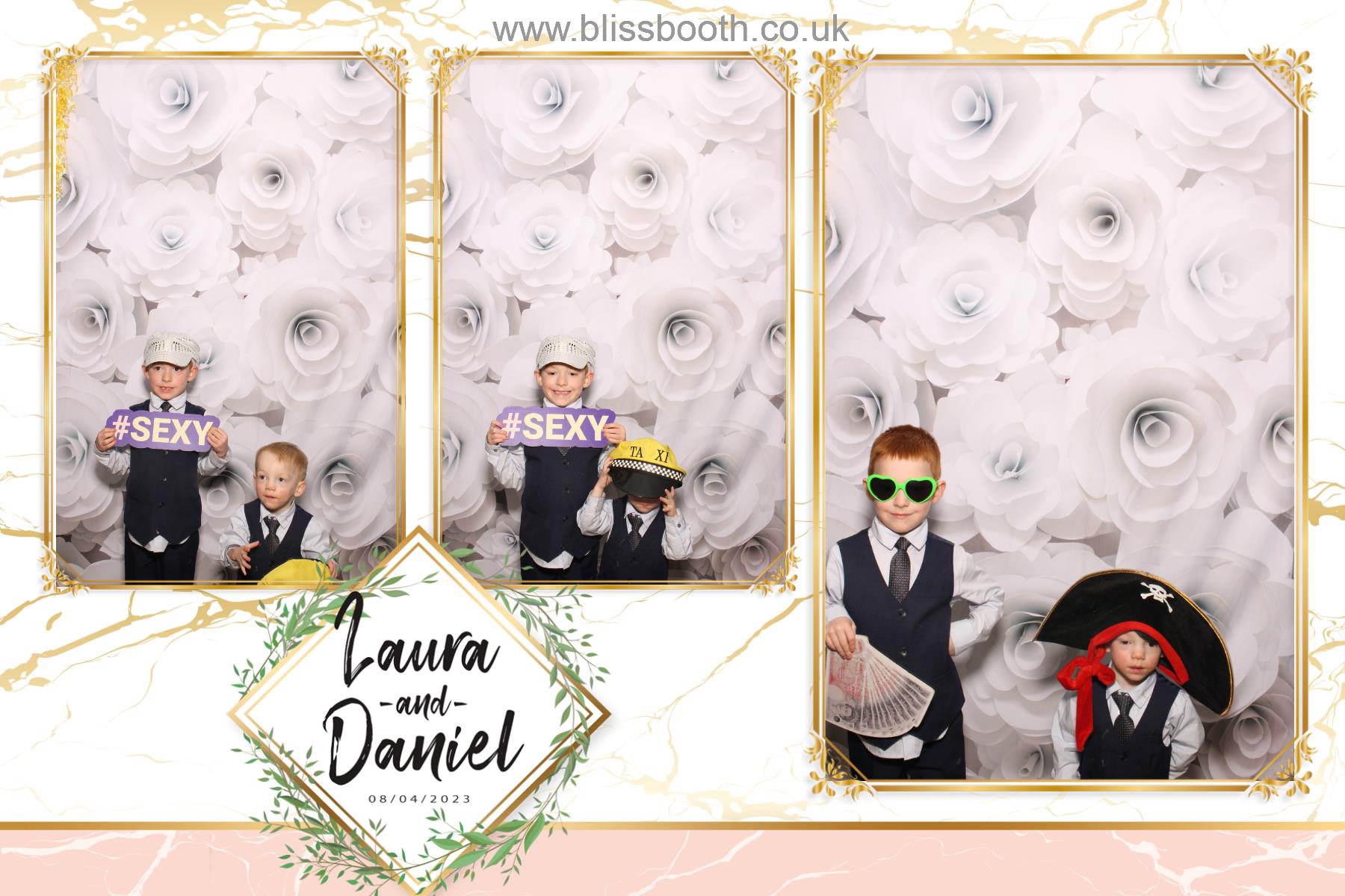 Daniel and Laura | View more photos from the event at gallery.blissbooth.co.uk/u/BlissBooth/Daniel-and-Laura