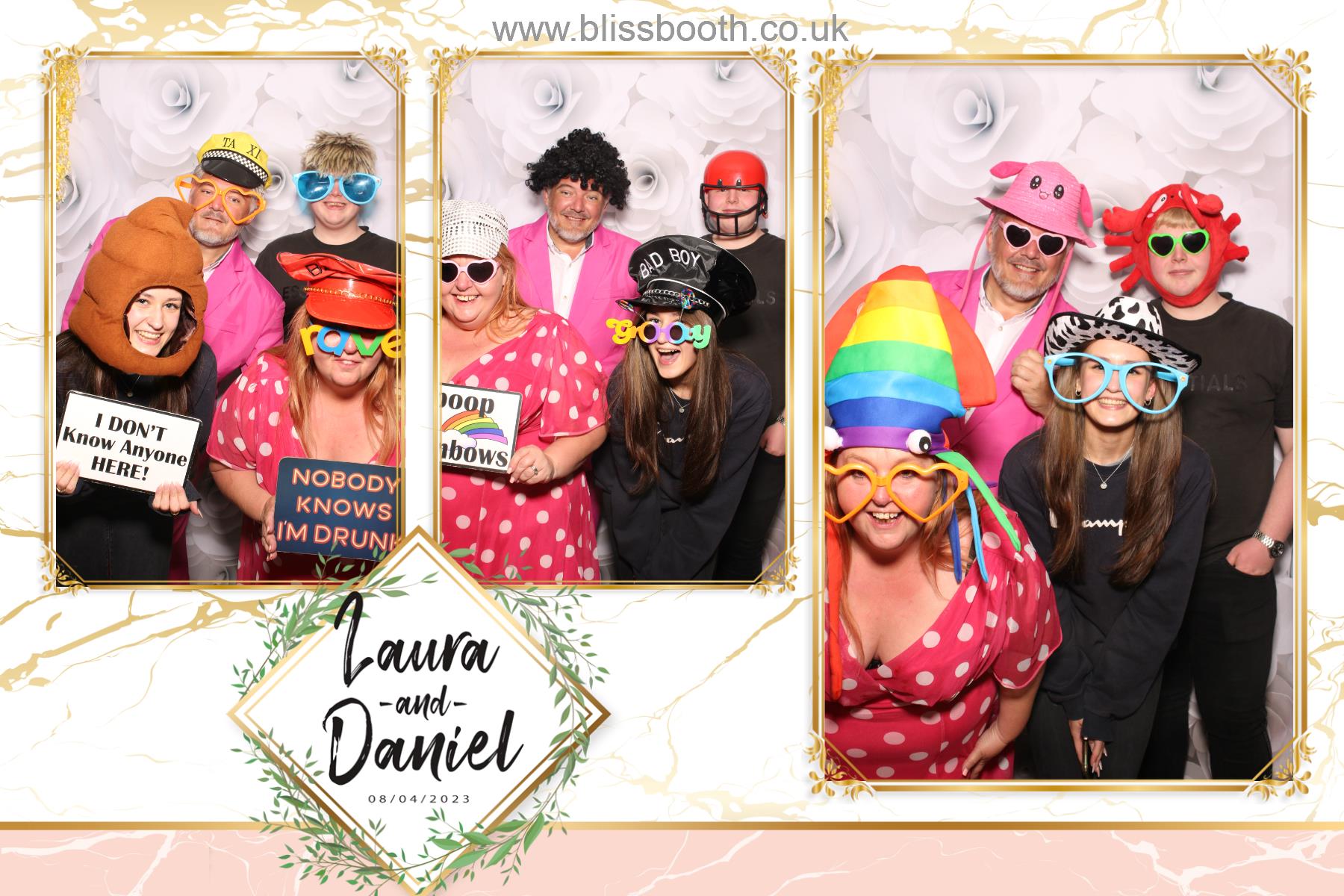 Daniel and Laura | View more photos from the event at gallery.blissbooth.co.uk/u/BlissBooth/Daniel-and-Laura