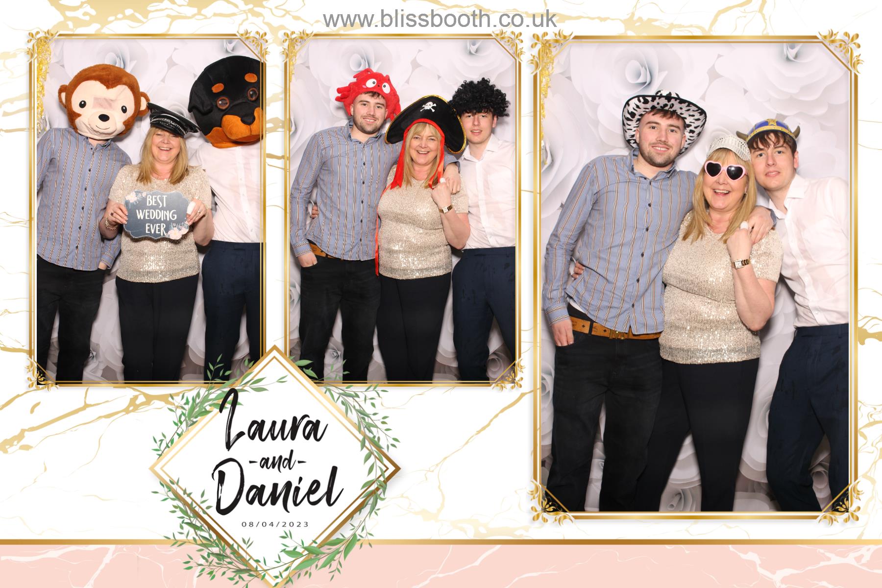 Daniel and Laura | View more photos from the event at gallery.blissbooth.co.uk/u/BlissBooth/Daniel-and-Laura