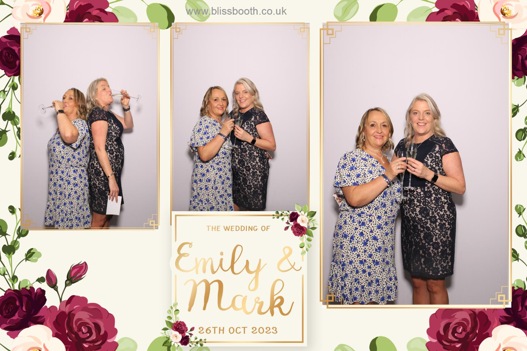 Emily and Mark | View more photos from the event at gallery.blissbooth.co.uk/u/BlissBooth/Emily-and-Mark