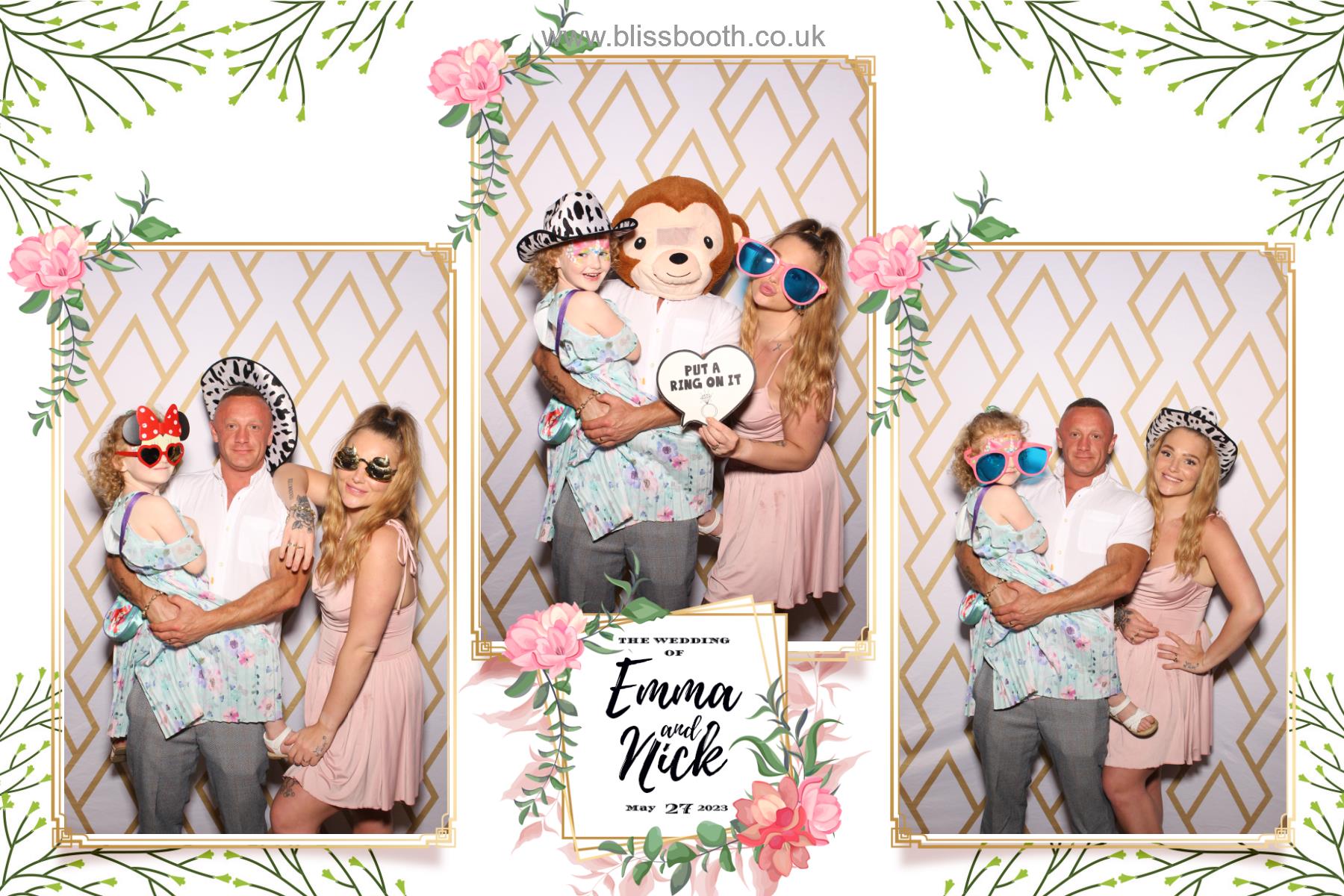 Emma and Nick | View more photos from the event at gallery.blissbooth.co.uk/u/BlissBooth/Emma-and-Nick