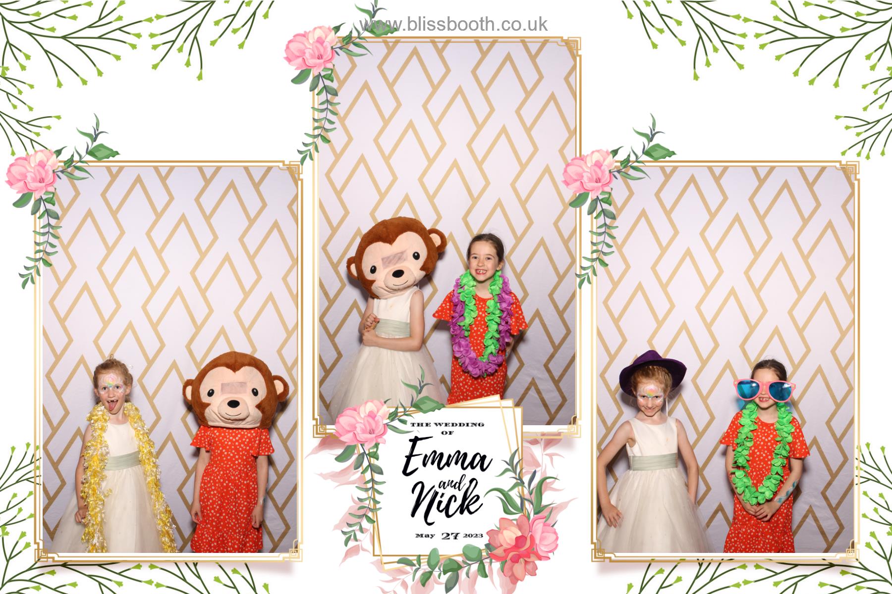 Emma and Nick | View more photos from the event at gallery.blissbooth.co.uk/u/BlissBooth/Emma-and-Nick