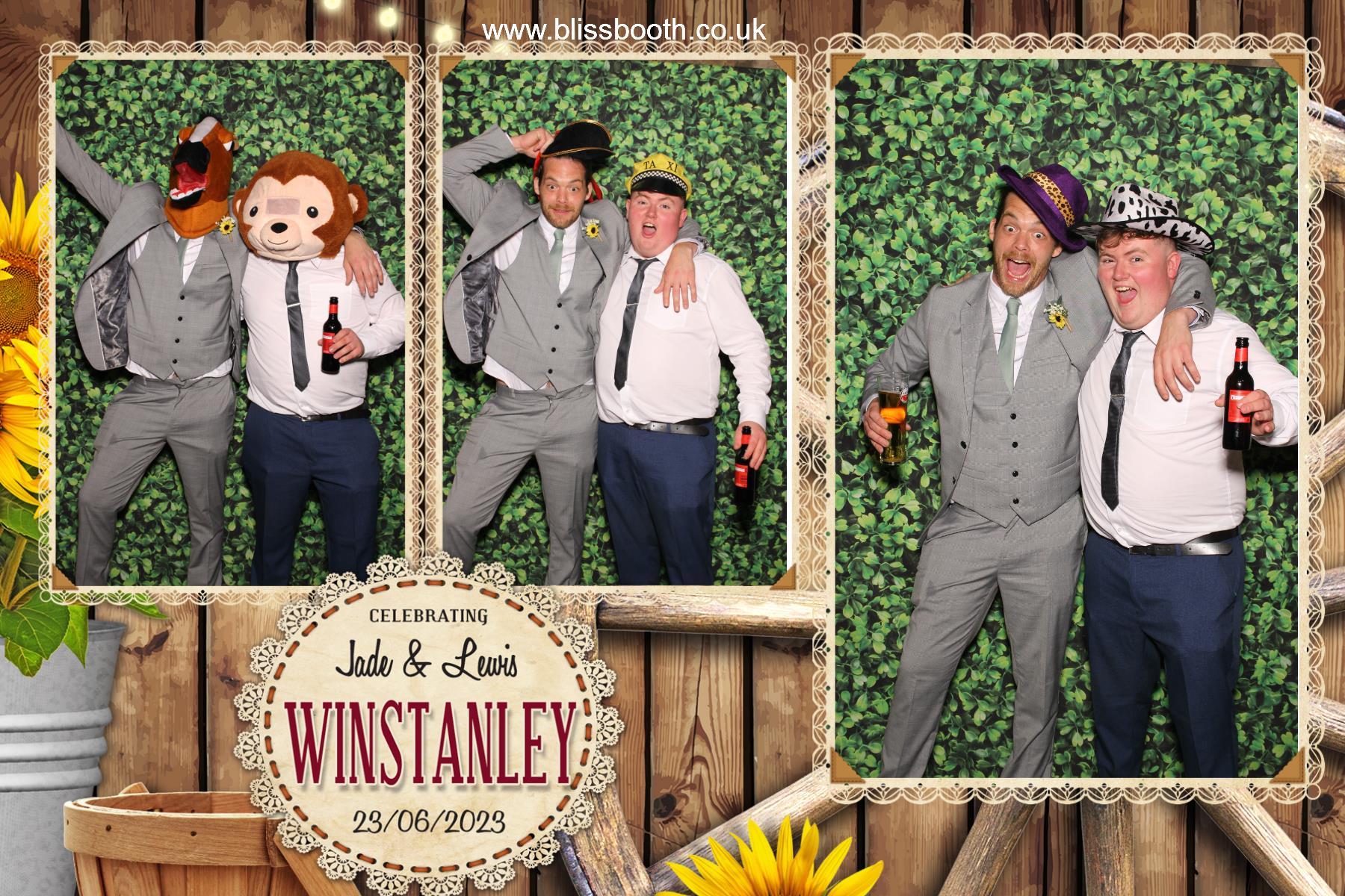 Jade and Lewis | View more photos from the event at gallery.blissbooth.co.uk/u/BlissBooth/Jade-and-Lewis