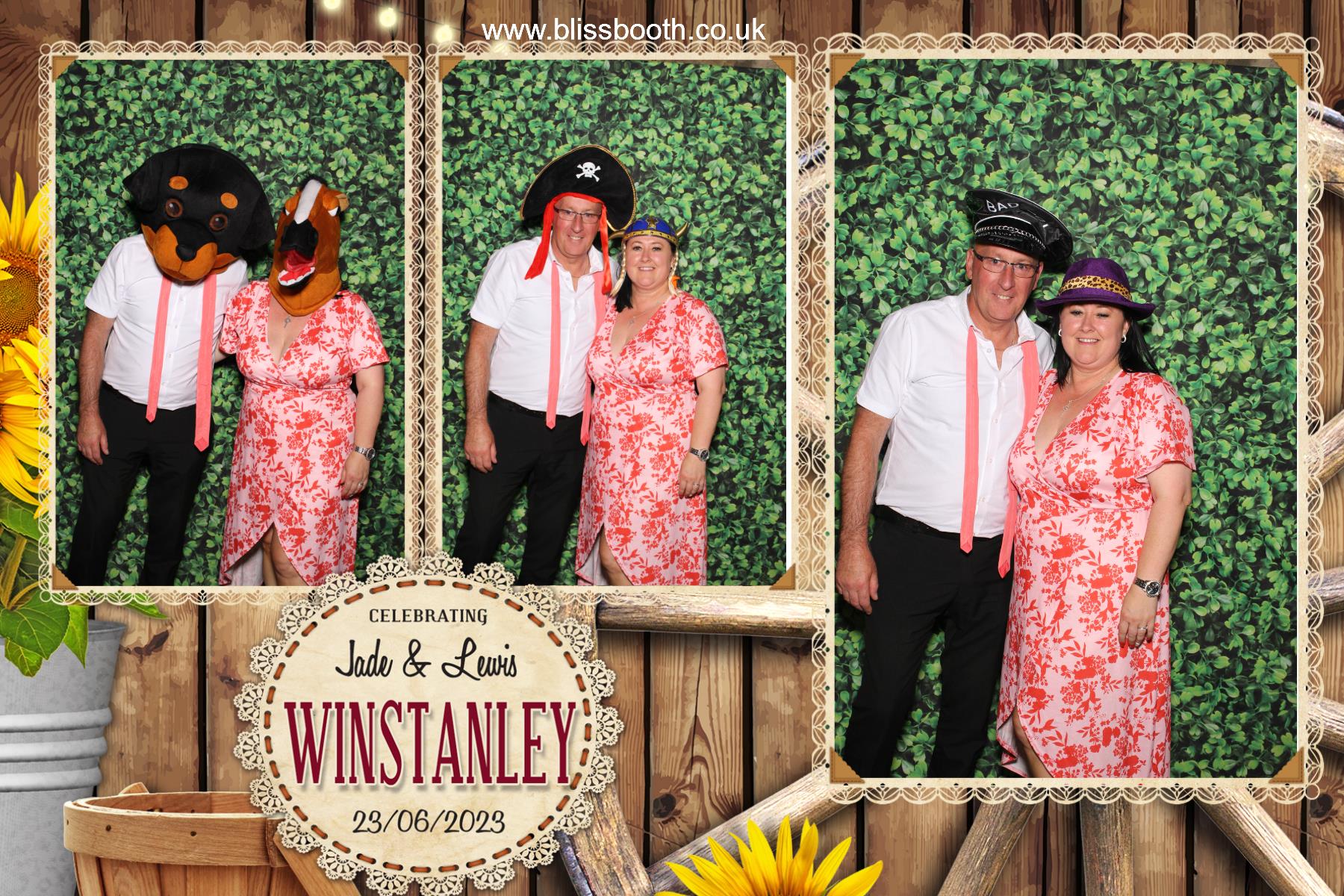 Jade and Lewis | View more photos from the event at gallery.blissbooth.co.uk/u/BlissBooth/Jade-and-Lewis