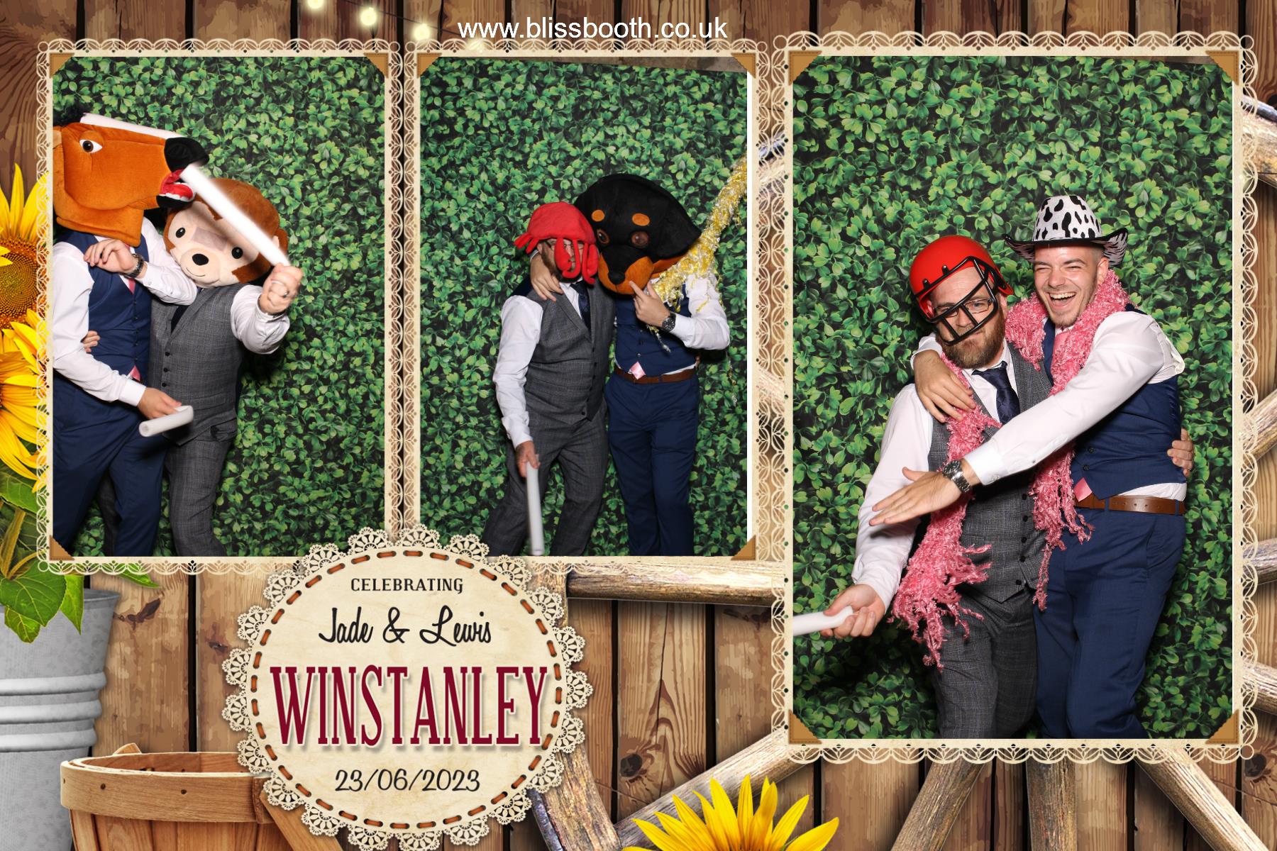 Jade and Lewis | View more photos from the event at gallery.blissbooth.co.uk/u/BlissBooth/Jade-and-Lewis