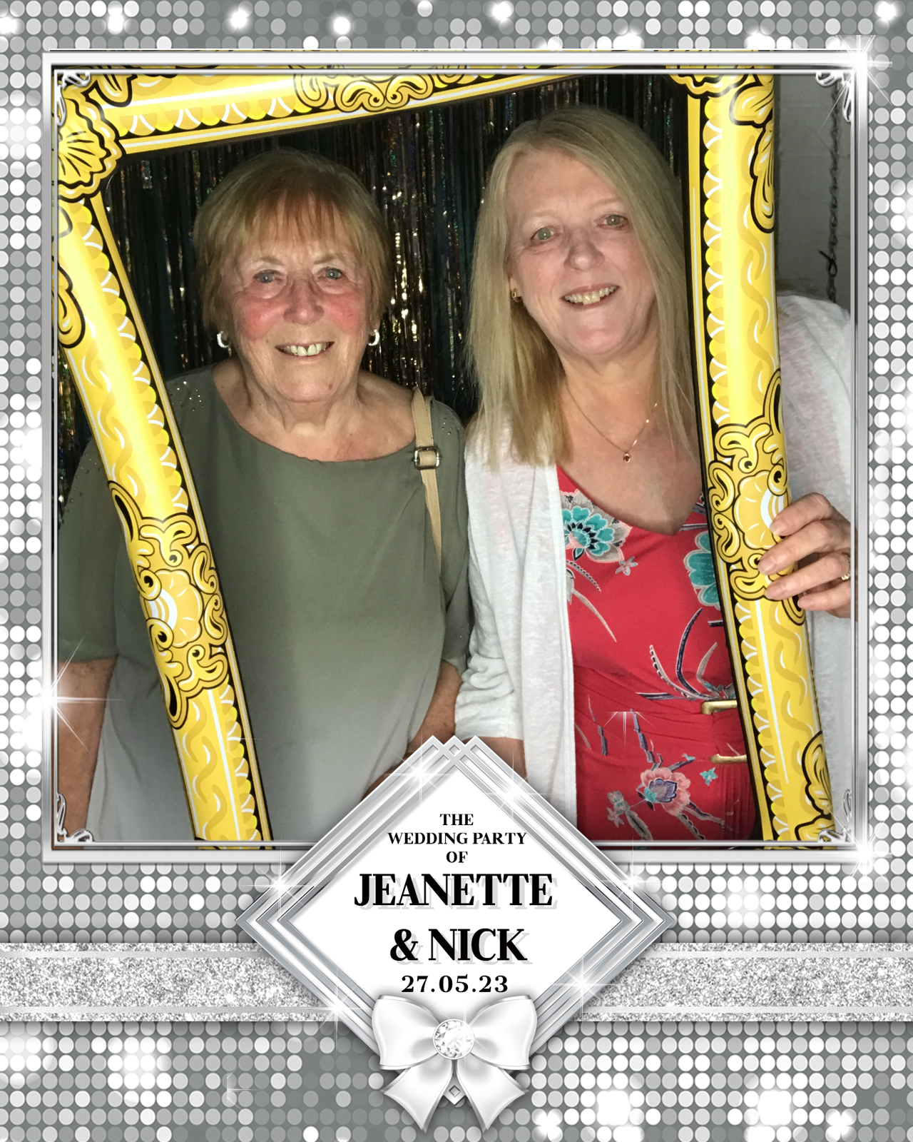 Jeanette and Nick | View more photos from the event at gallery.blissbooth.co.uk/u/BlissBooth/Jeanette-and-Nick