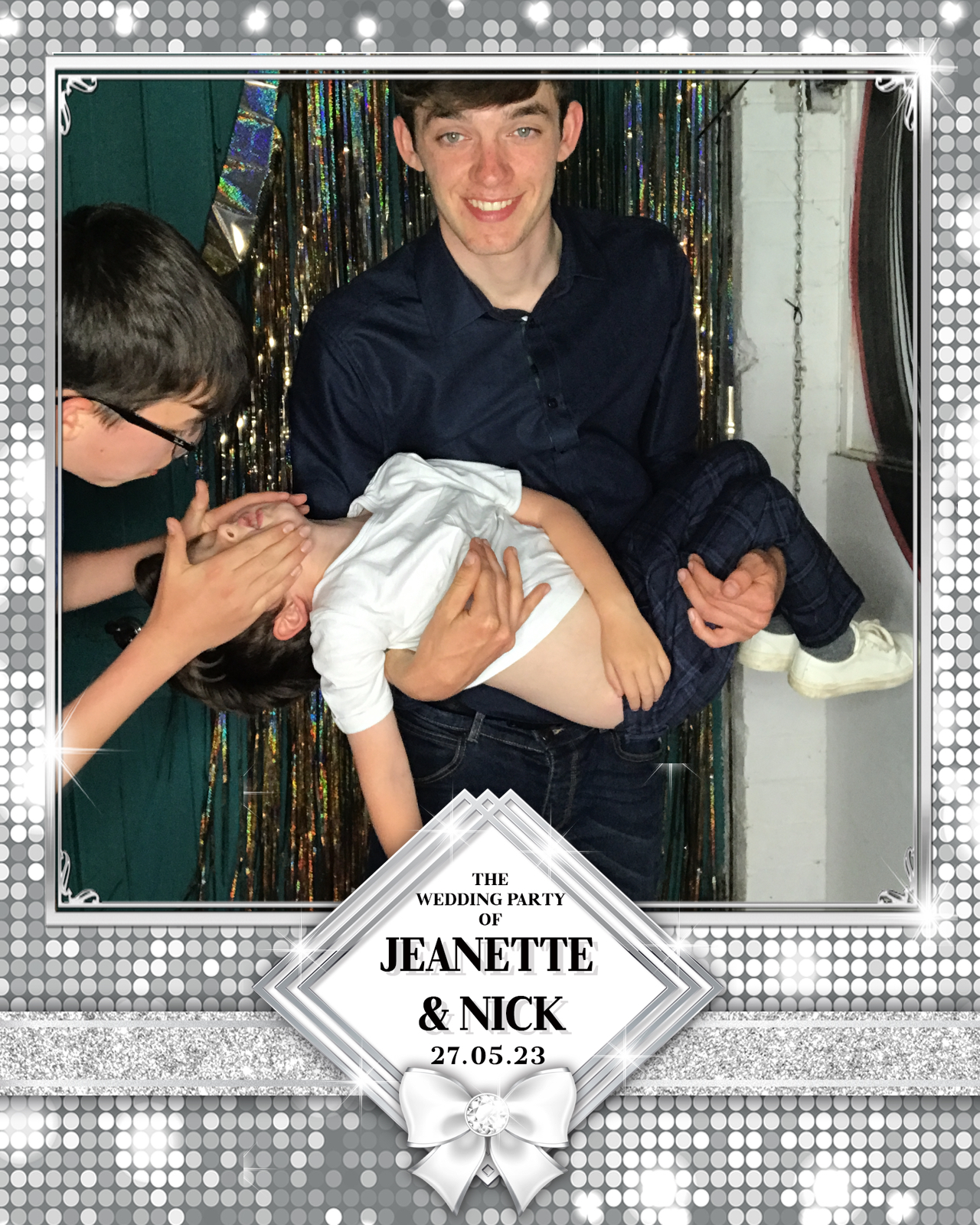 Jeanette and Nick | View more photos from the event at gallery.blissbooth.co.uk/u/BlissBooth/Jeanette-and-Nick