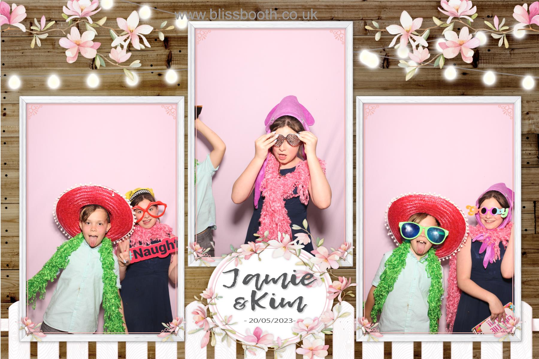 Kim and Jamie | View more photos from the event at gallery.blissbooth.co.uk/u/BlissBooth/Kim-and-Jamie