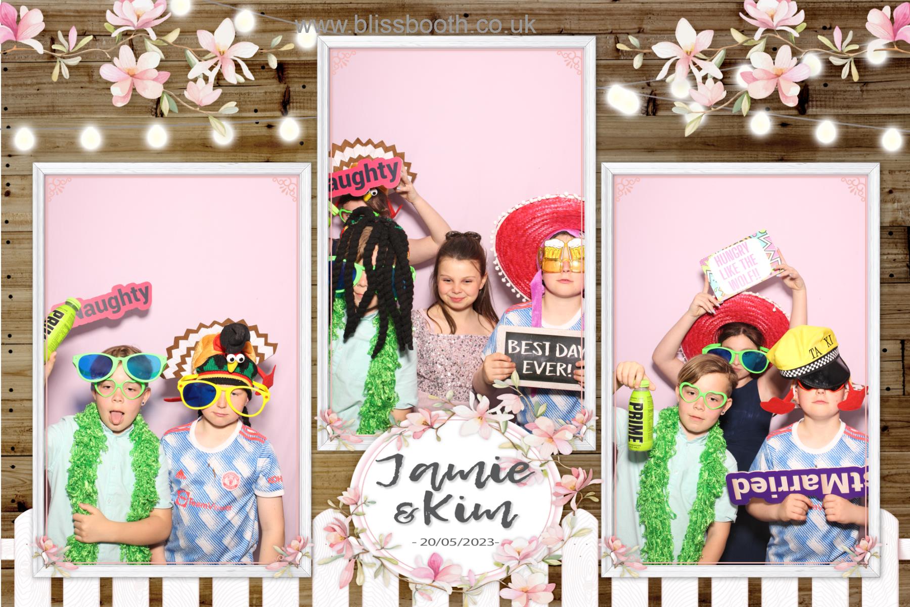Kim and Jamie | View more photos from the event at gallery.blissbooth.co.uk/u/BlissBooth/Kim-and-Jamie