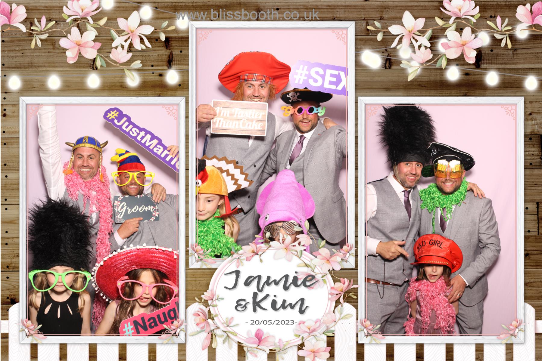 Kim and Jamie | View more photos from the event at gallery.blissbooth.co.uk/u/BlissBooth/Kim-and-Jamie