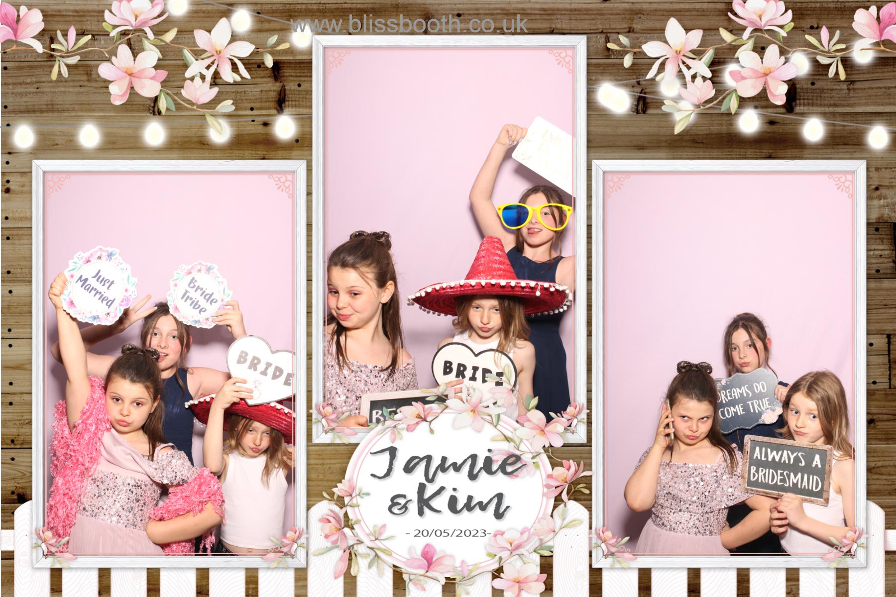 Kim and Jamie | View more photos from the event at gallery.blissbooth.co.uk/u/BlissBooth/Kim-and-Jamie