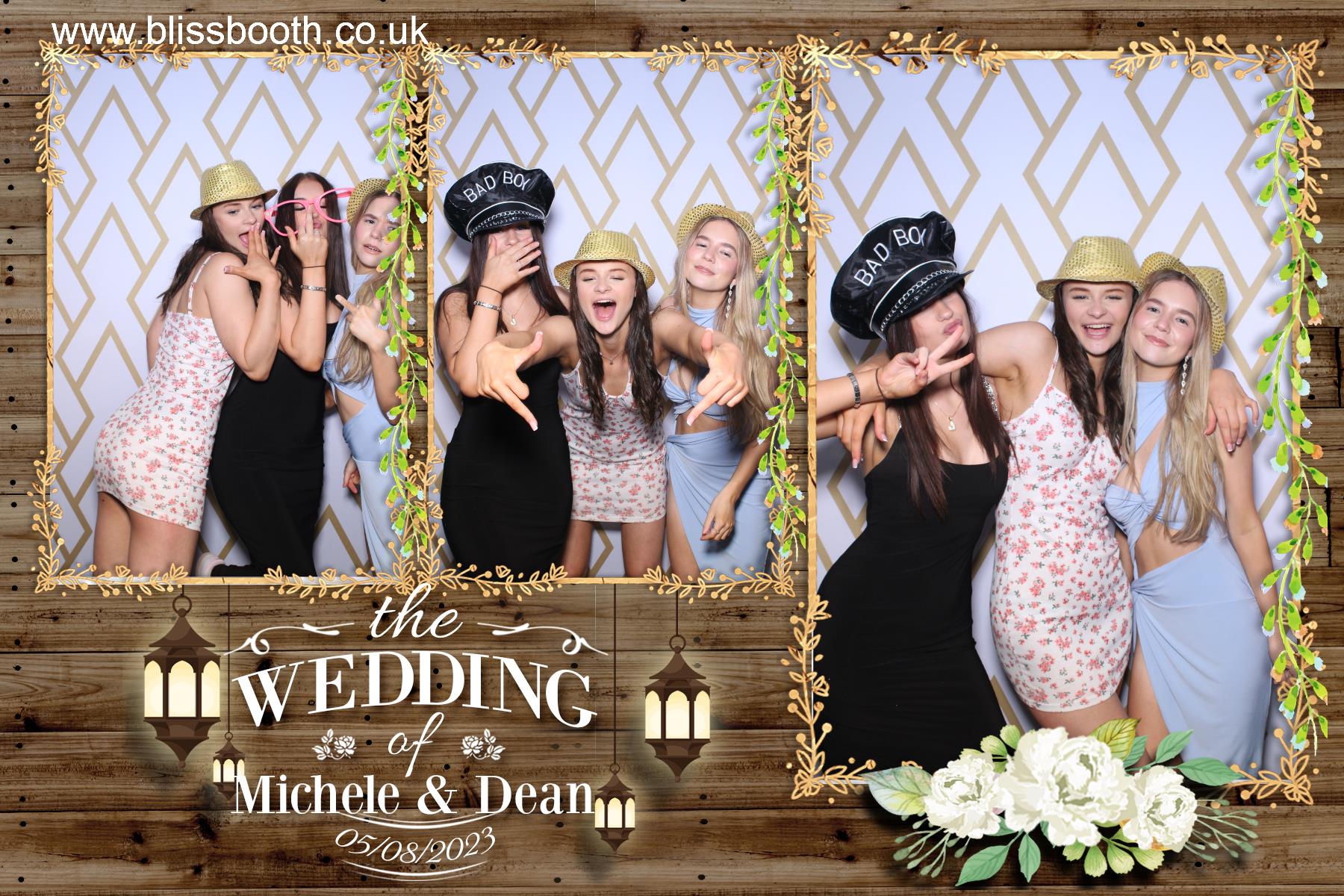 Michele and Dean | View more photos from the event at gallery.blissbooth.co.uk/u/BlissBooth/Michele-and-Dean