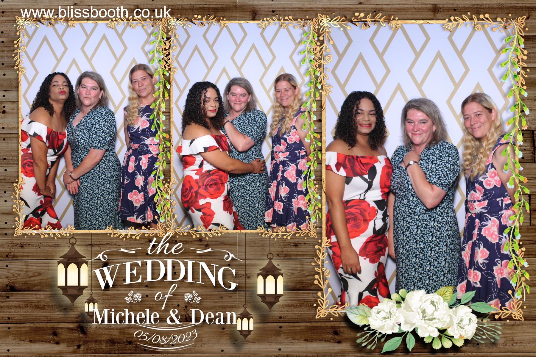 Michele and Dean | View more photos from the event at gallery.blissbooth.co.uk/u/BlissBooth/Michele-and-Dean