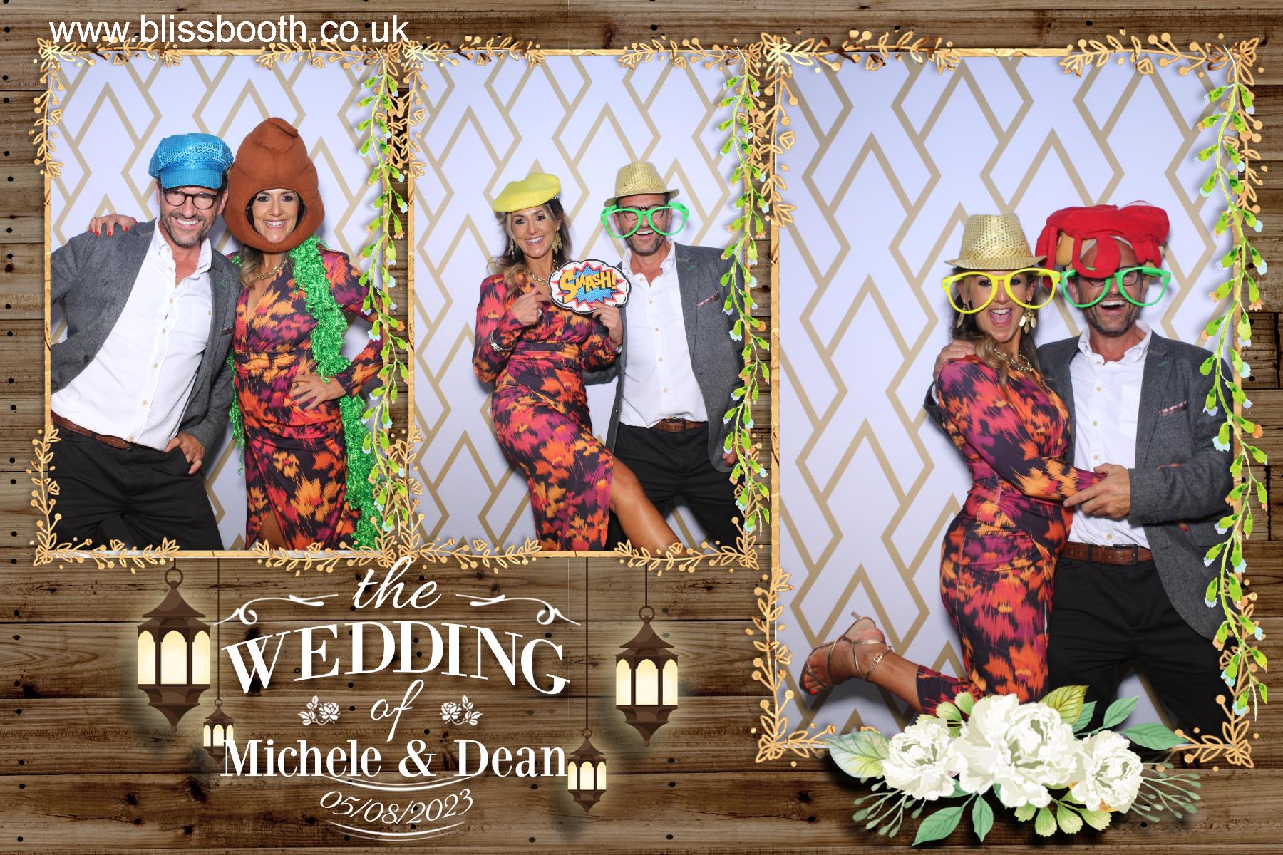 Michele and Dean | View more photos from the event at gallery.blissbooth.co.uk/u/BlissBooth/Michele-and-Dean