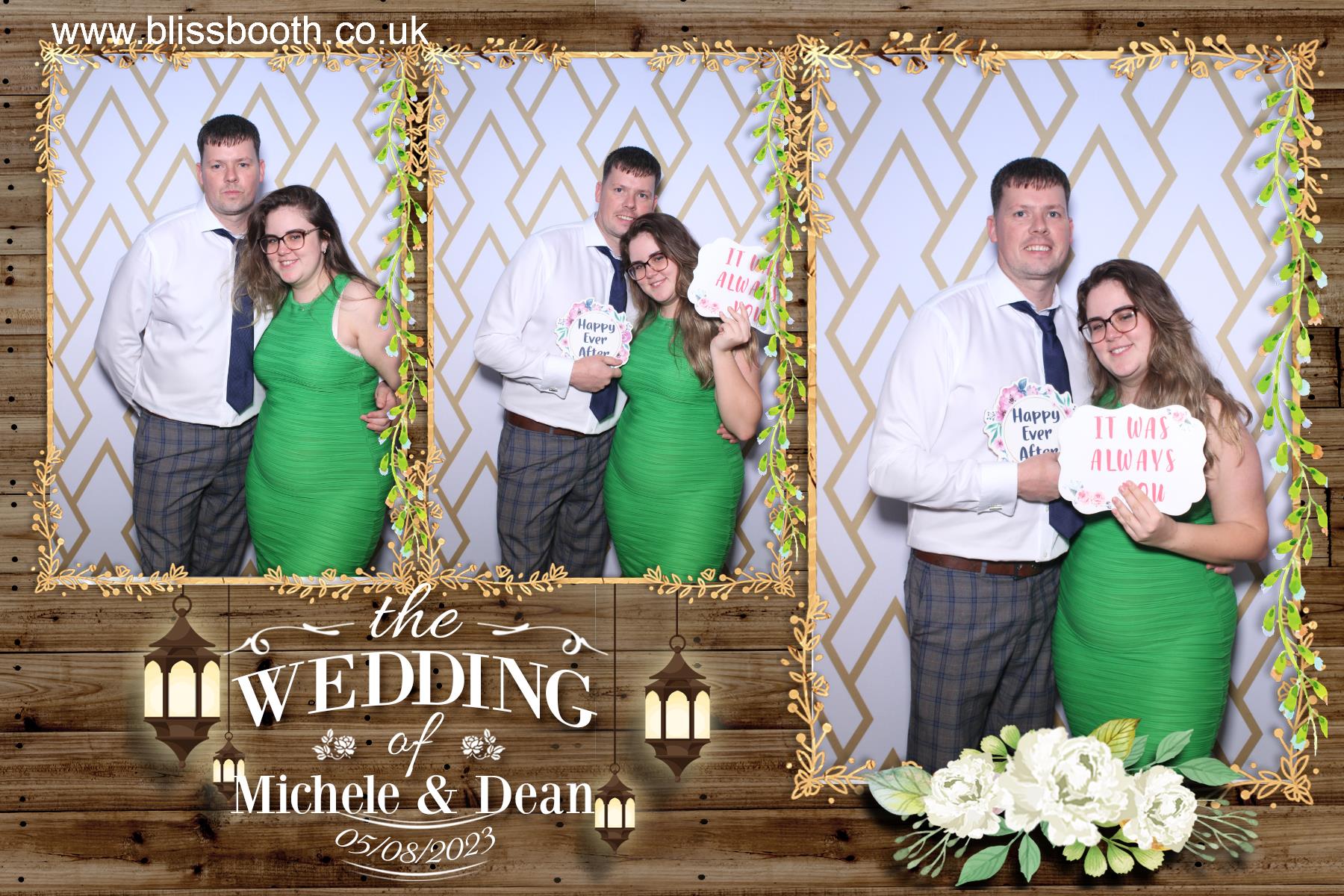 Michele and Dean | View more photos from the event at gallery.blissbooth.co.uk/u/BlissBooth/Michele-and-Dean
