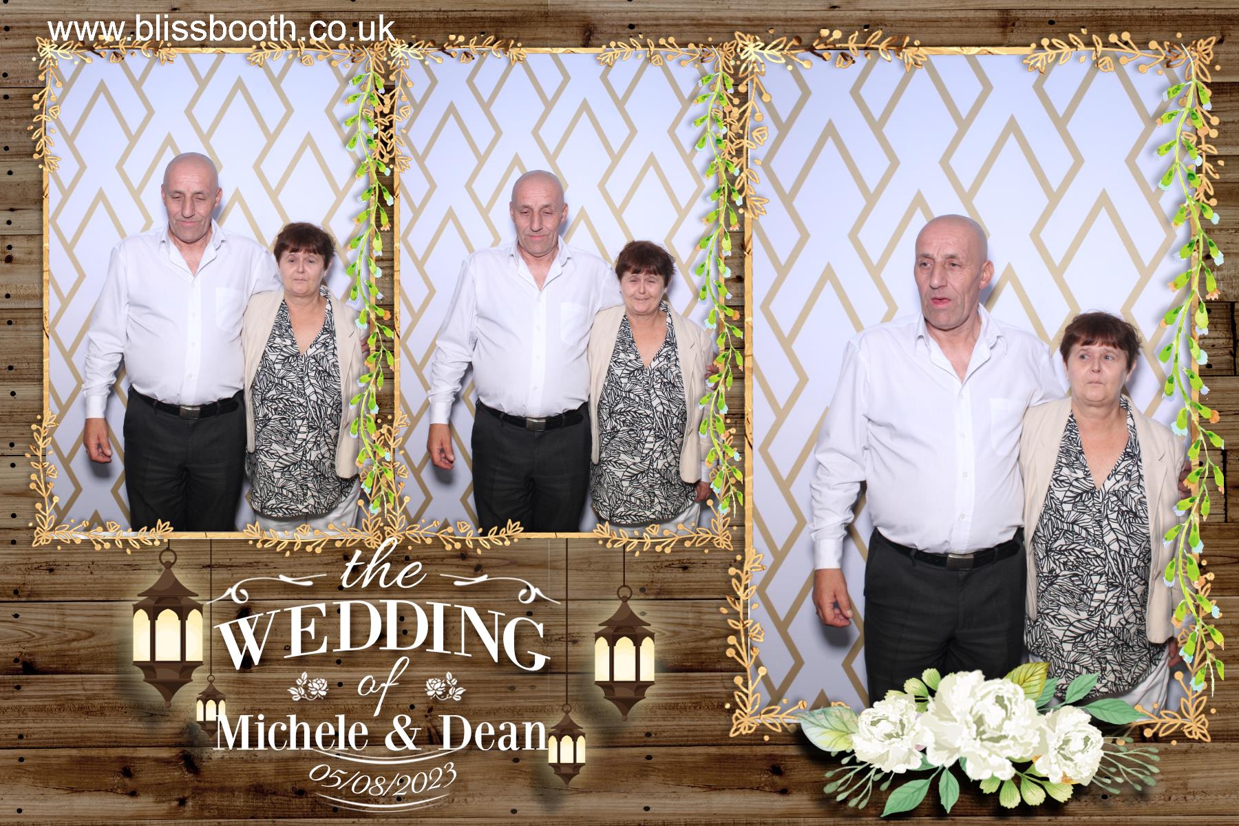 Michele and Dean | View more photos from the event at gallery.blissbooth.co.uk/u/BlissBooth/Michele-and-Dean