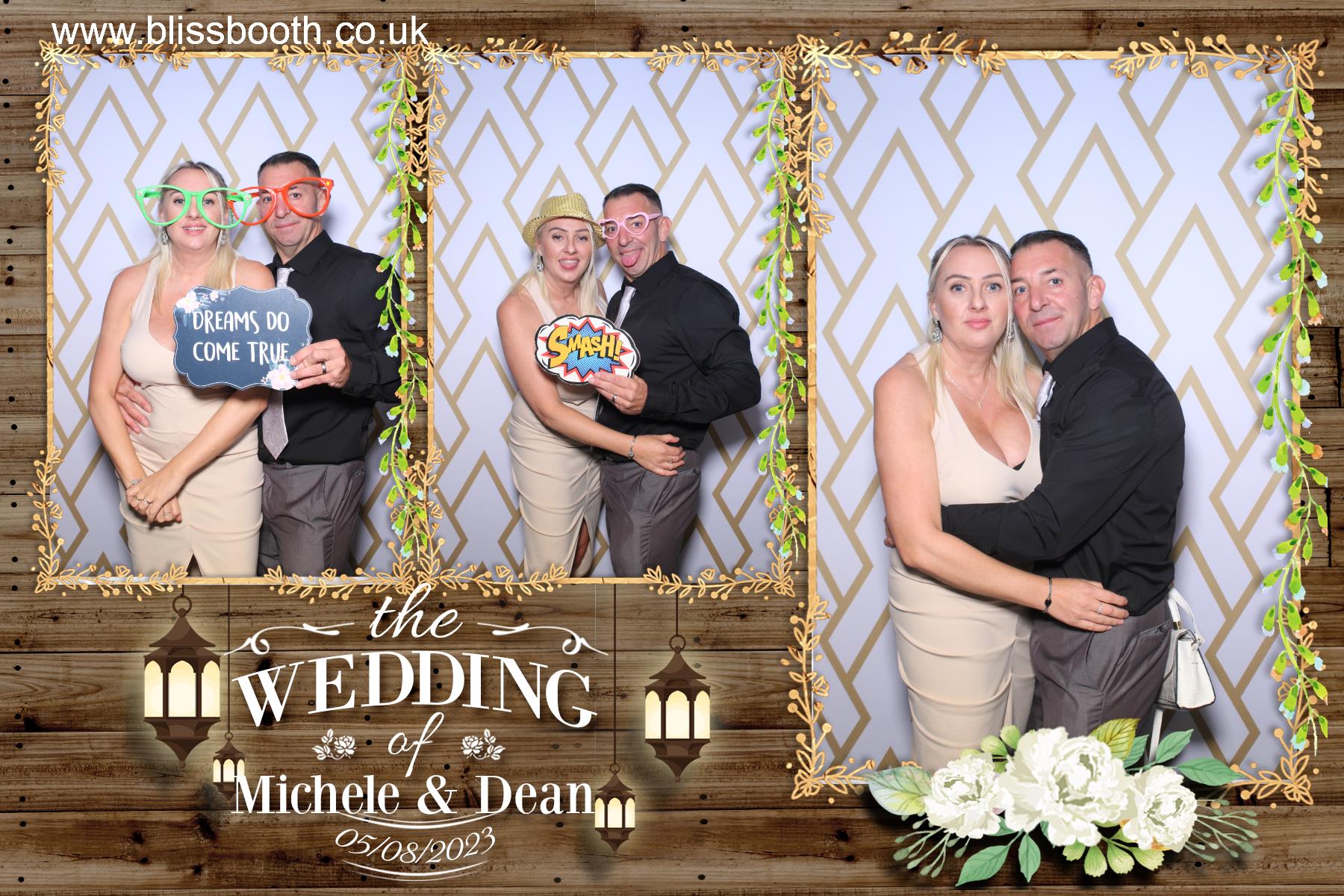 Michele and Dean | View more photos from the event at gallery.blissbooth.co.uk/u/BlissBooth/Michele-and-Dean