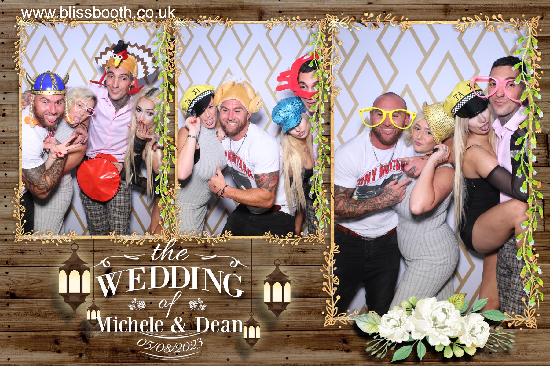Michele and Dean | View more photos from the event at gallery.blissbooth.co.uk/u/BlissBooth/Michele-and-Dean