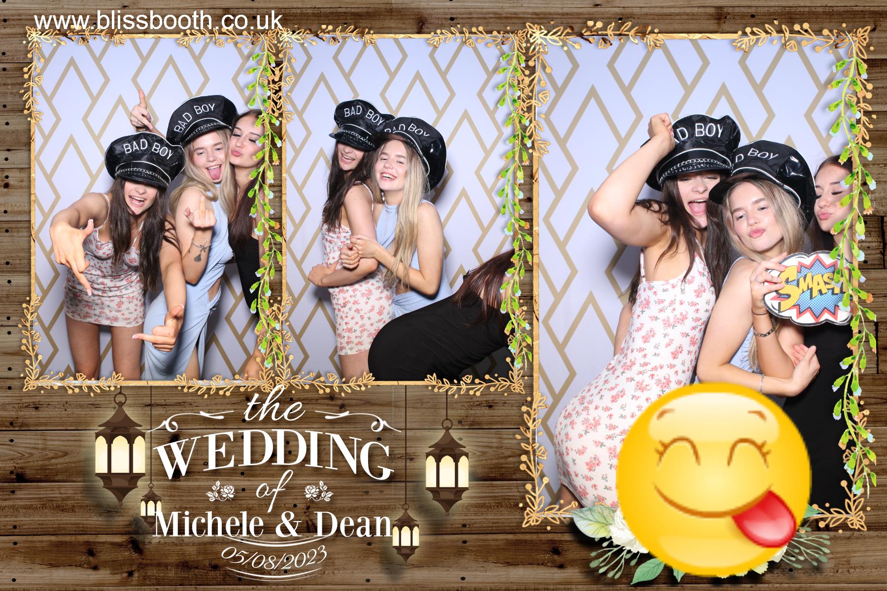 Michele and Dean | View more photos from the event at gallery.blissbooth.co.uk/u/BlissBooth/Michele-and-Dean